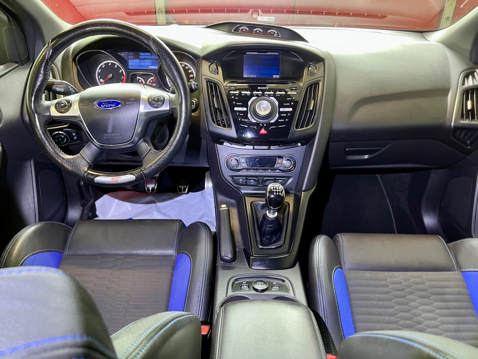 FORD Focus 2.0 SCTi ST-2-image-9
