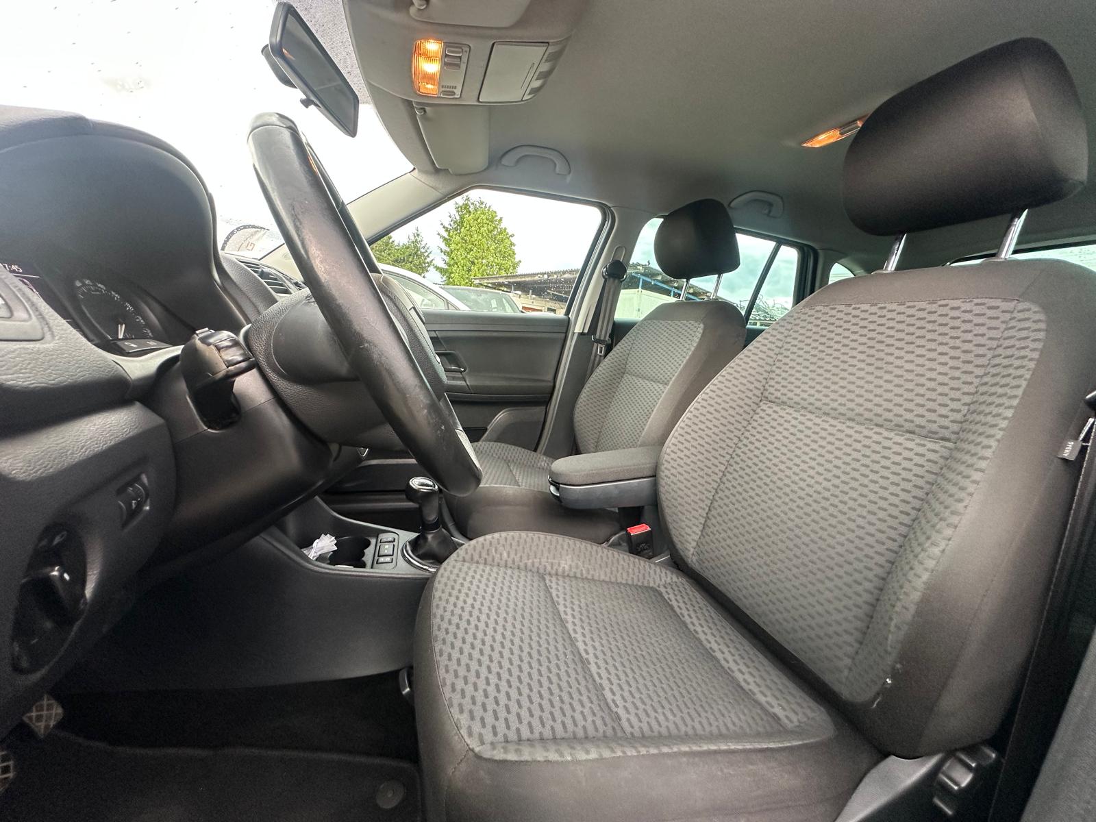 SKODA Fabia 1.2 TSI Elegance-image-8