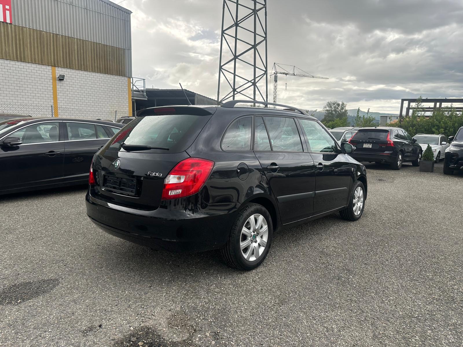 SKODA Fabia 1.2 TSI Elegance-image-4