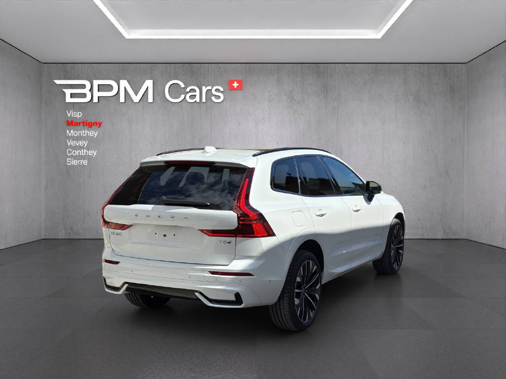 VOLVO XC60 2.0 T6 TE Ultra Dark eAWD-showroom-element-3