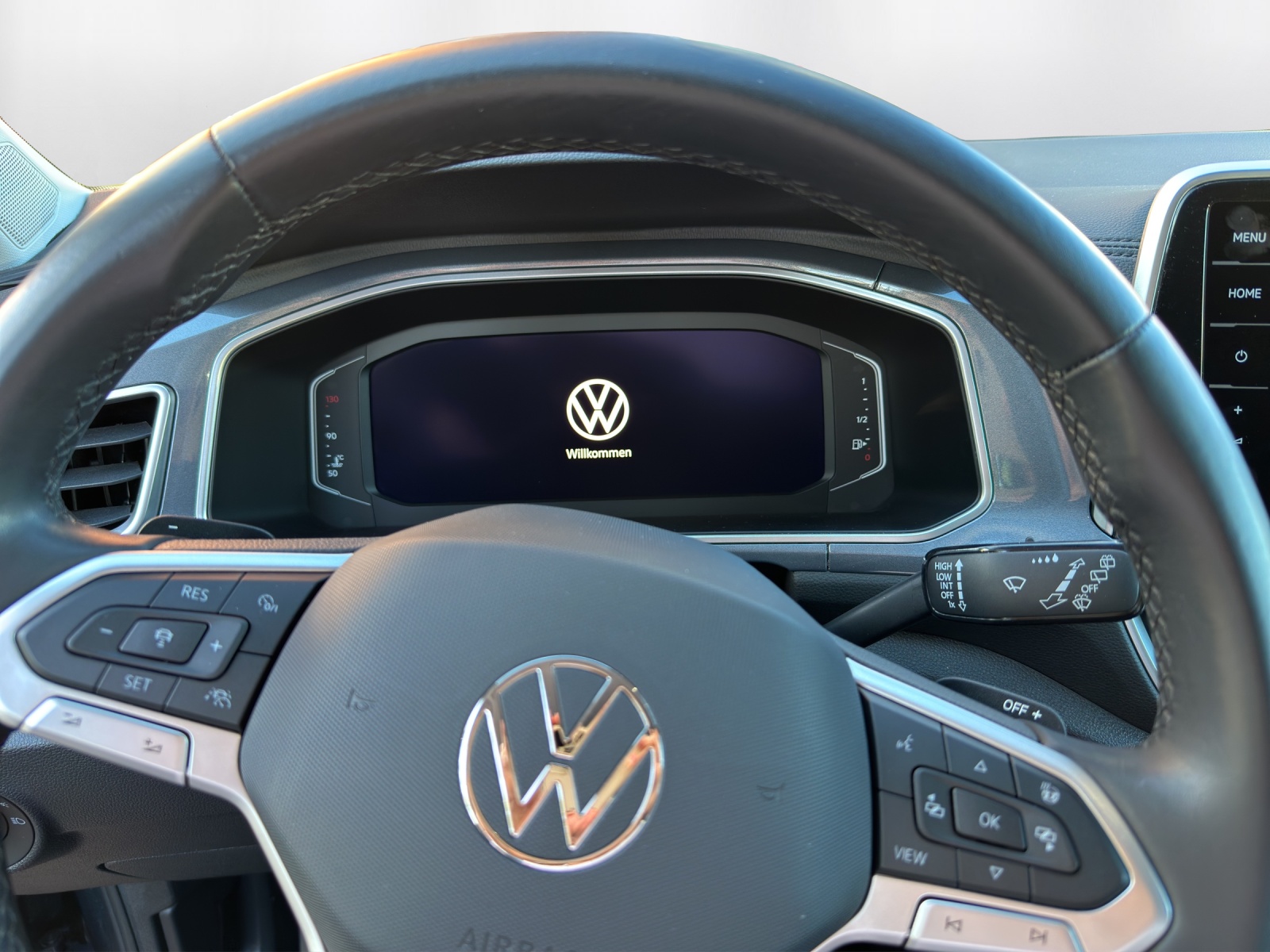 VW T-Roc 2.0 TSI Style DSG 4Motion-image-7