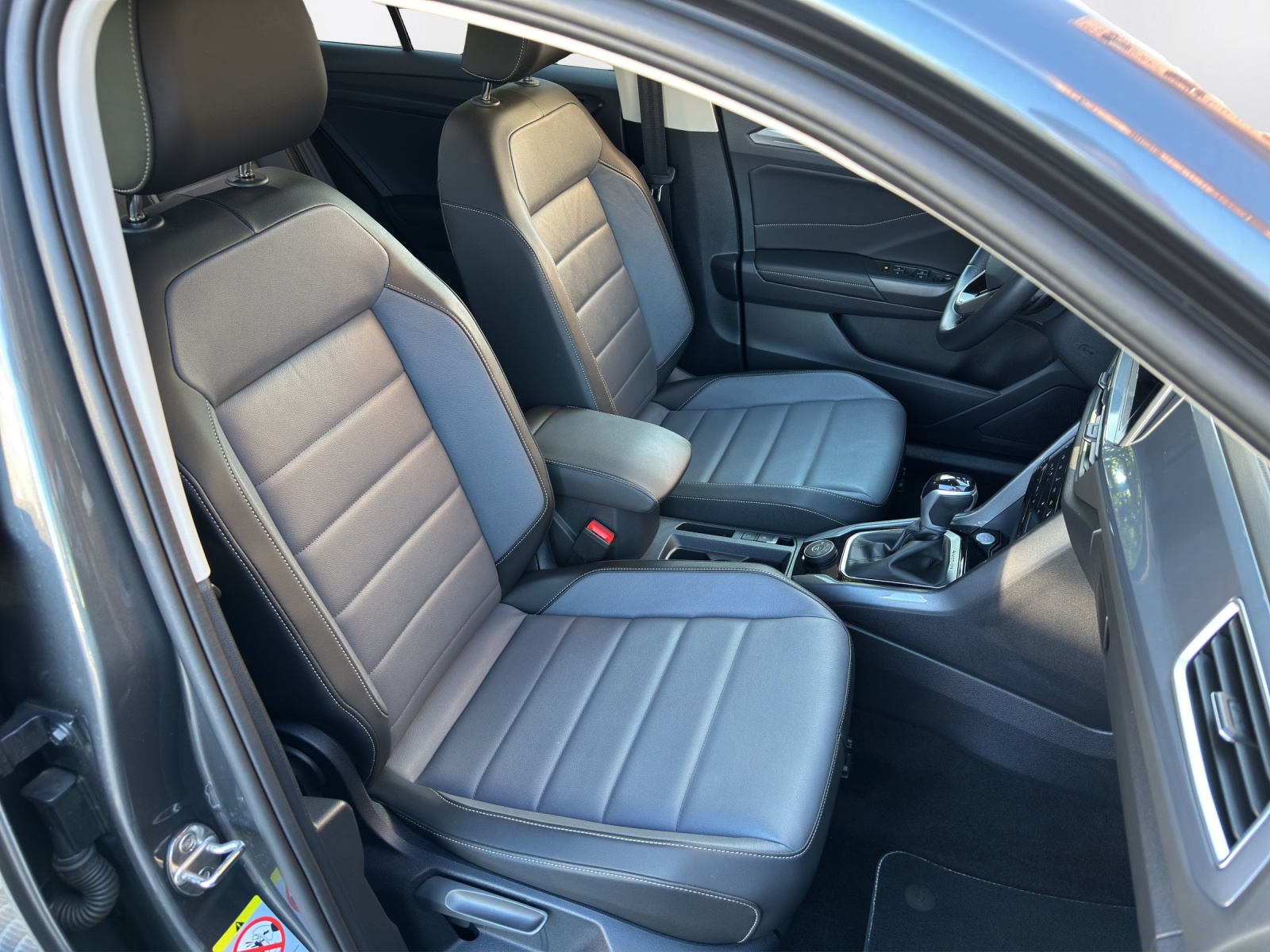 VW T-Roc 2.0 TSI Style DSG 4Motion-image-13