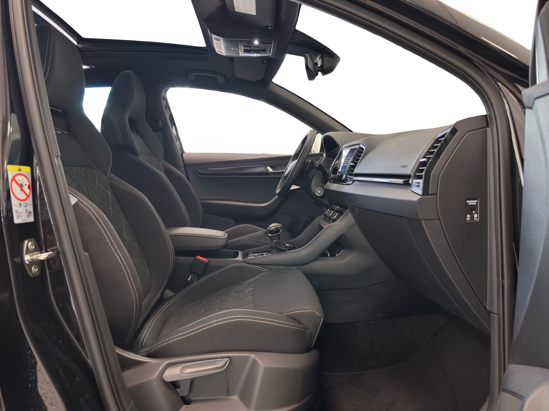 SKODA Karoq 2.0 TSI SportLine 4x4 DSG-image-6