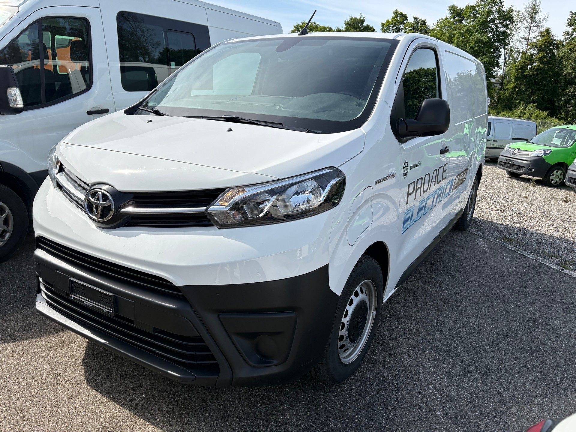 TOYOTA Proace EV 50kWh Medium Active-image-3