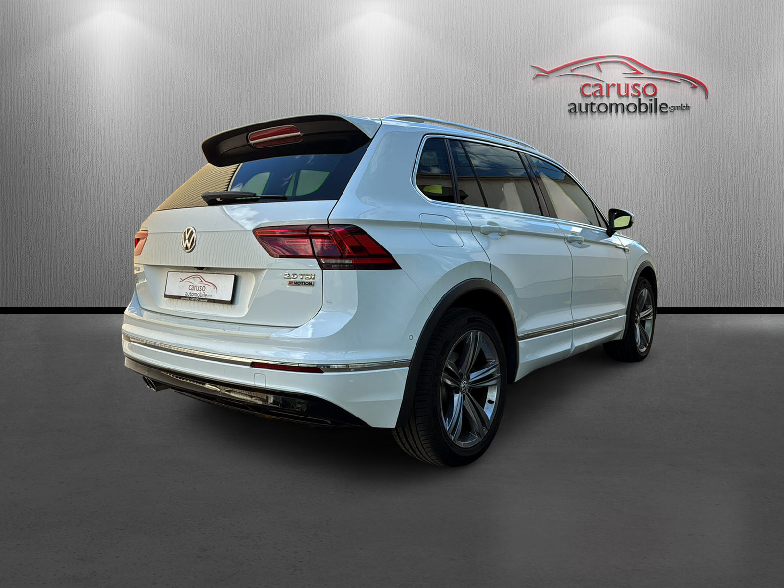 VW Tiguan 2.0TSI Highline 4Motion DSG*R-Line*Standheizung*Panoramadach*-image-3