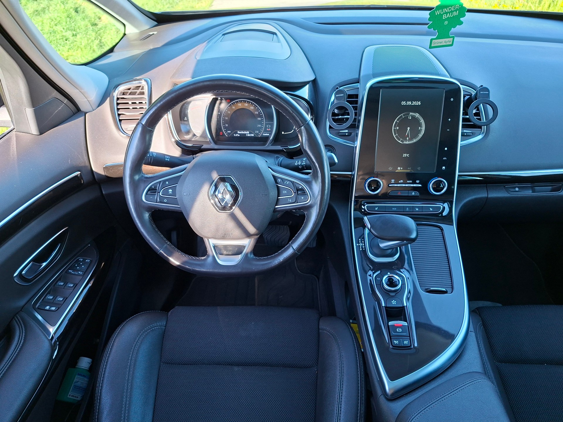 RENAULT 1.8 TCe 225 Intens EDC-image-2
