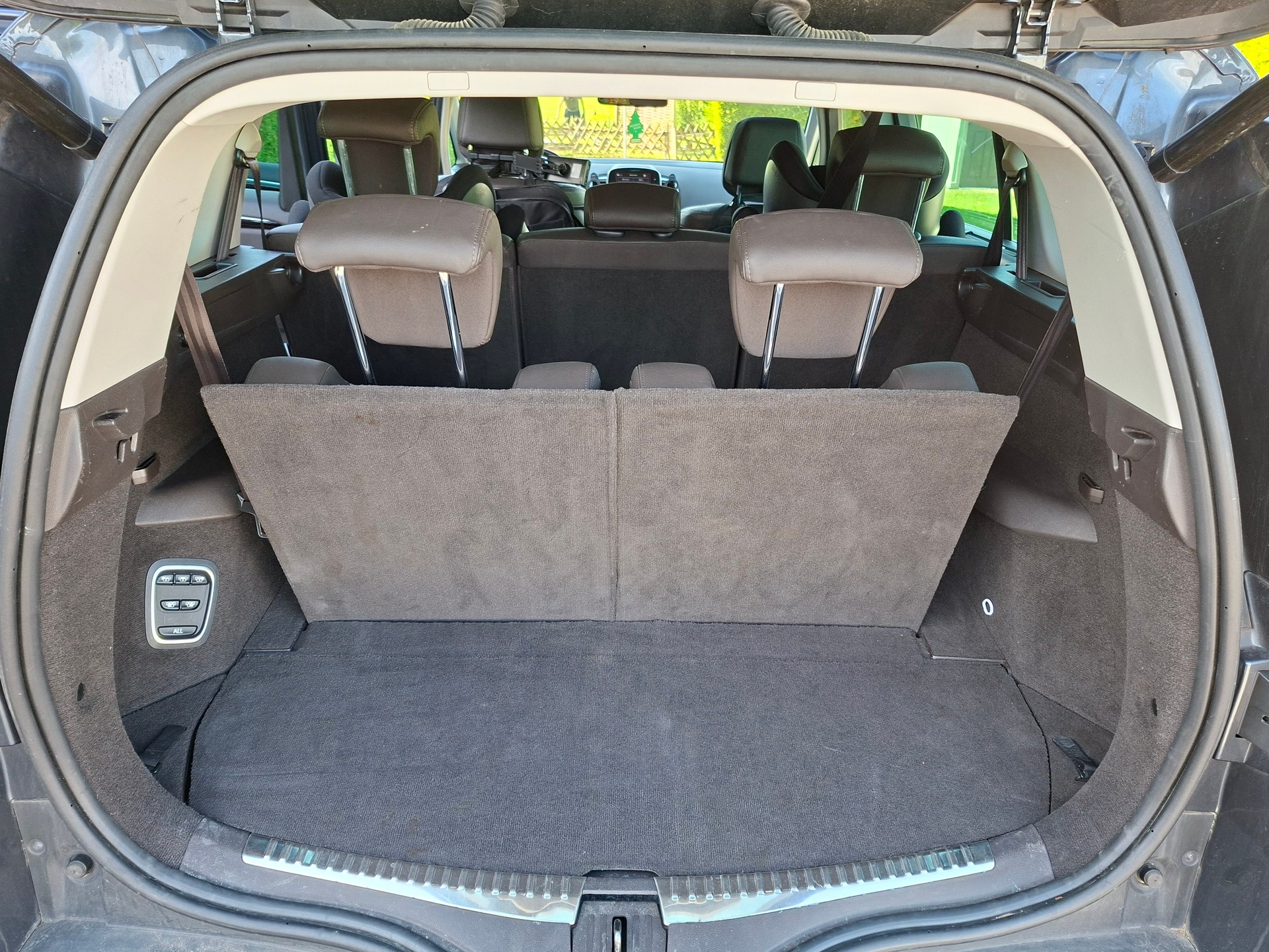 RENAULT 1.8 TCe 225 Intens EDC-image-11