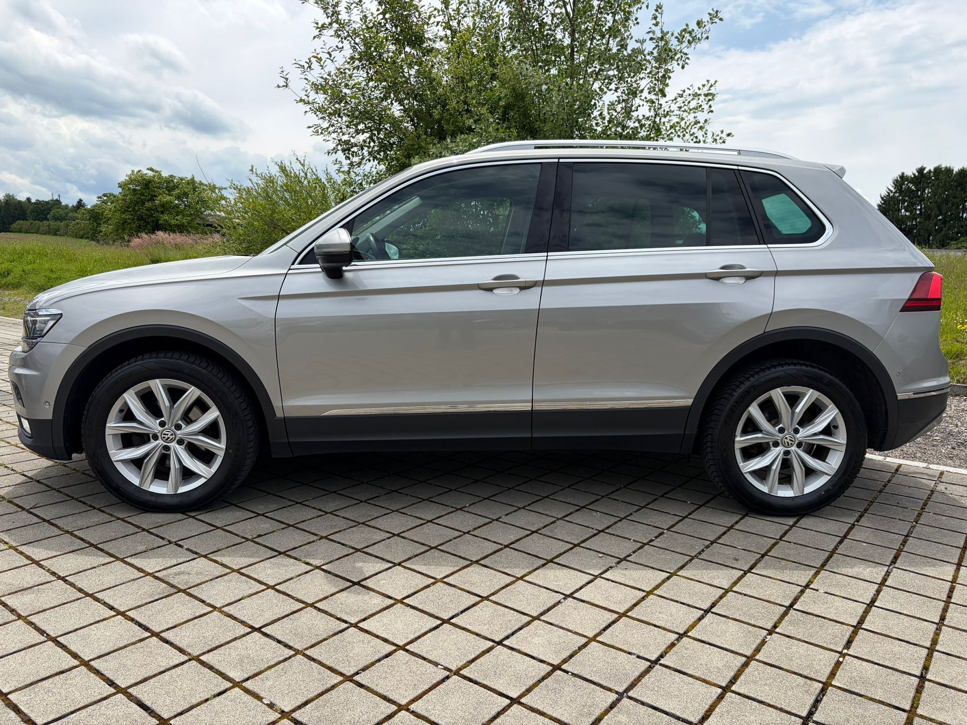 VW Tiguan 2.0 TDI SCR Highline4Motion DSG-image-3