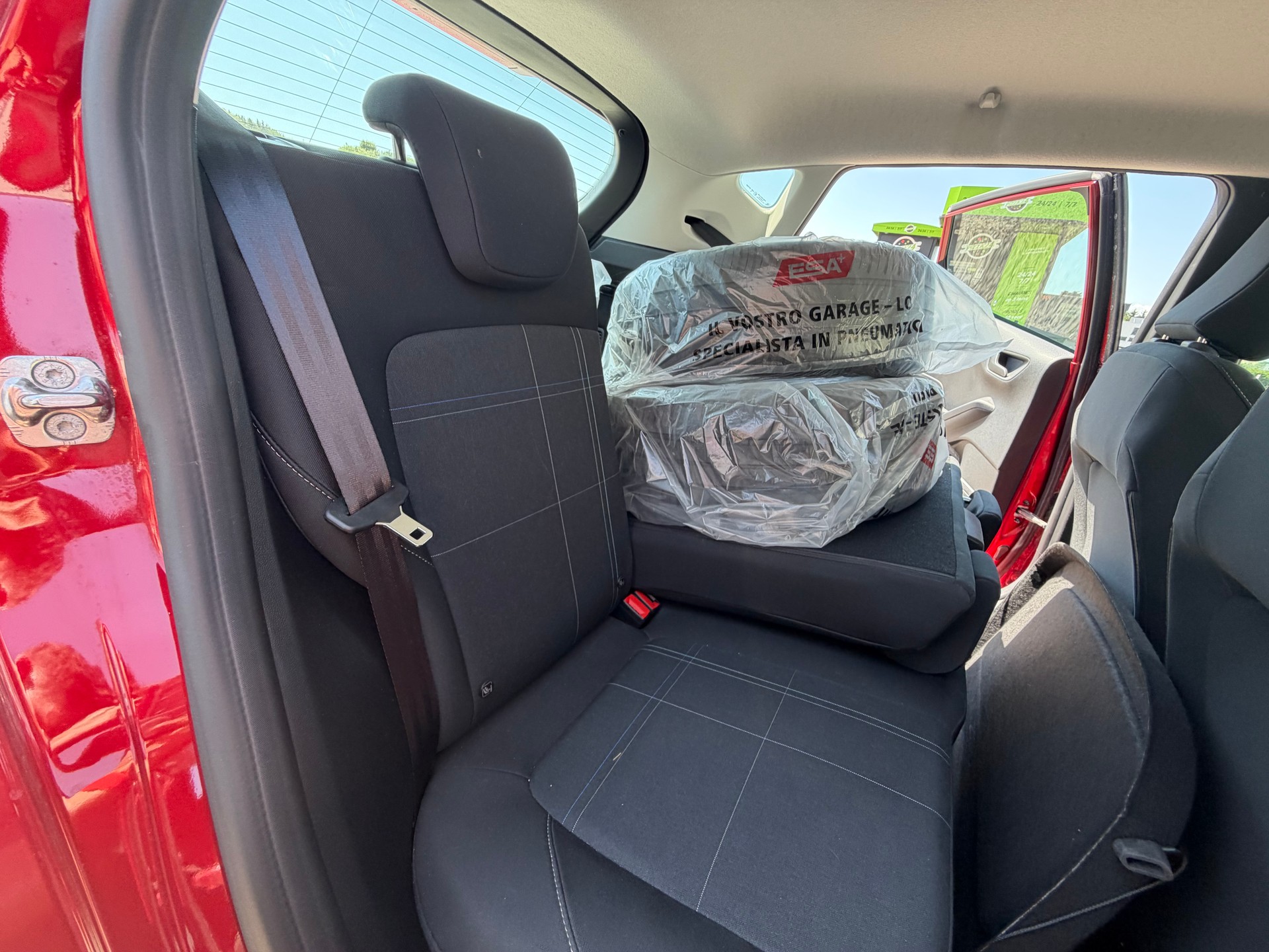 FORD Fiesta 1.0 SCTi Titanium-image-12