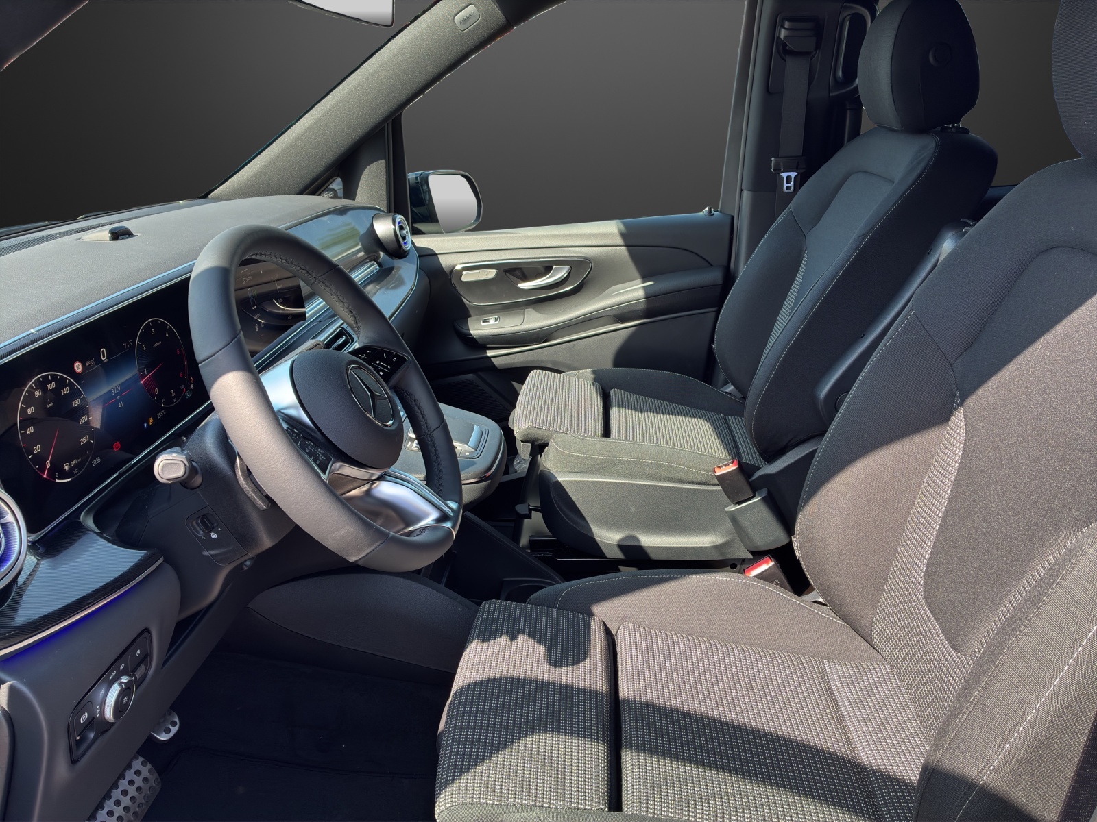 MERCEDES-BENZ V 250 d lang 4Matic Style 9G-Tronic-image-9