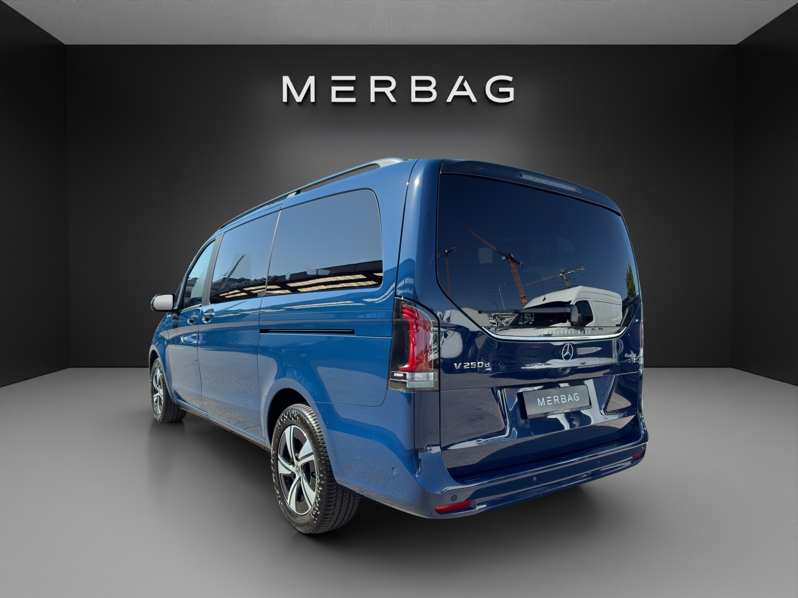 MERCEDES-BENZ V 250 d lang 4Matic Style 9G-Tronic-image-3
