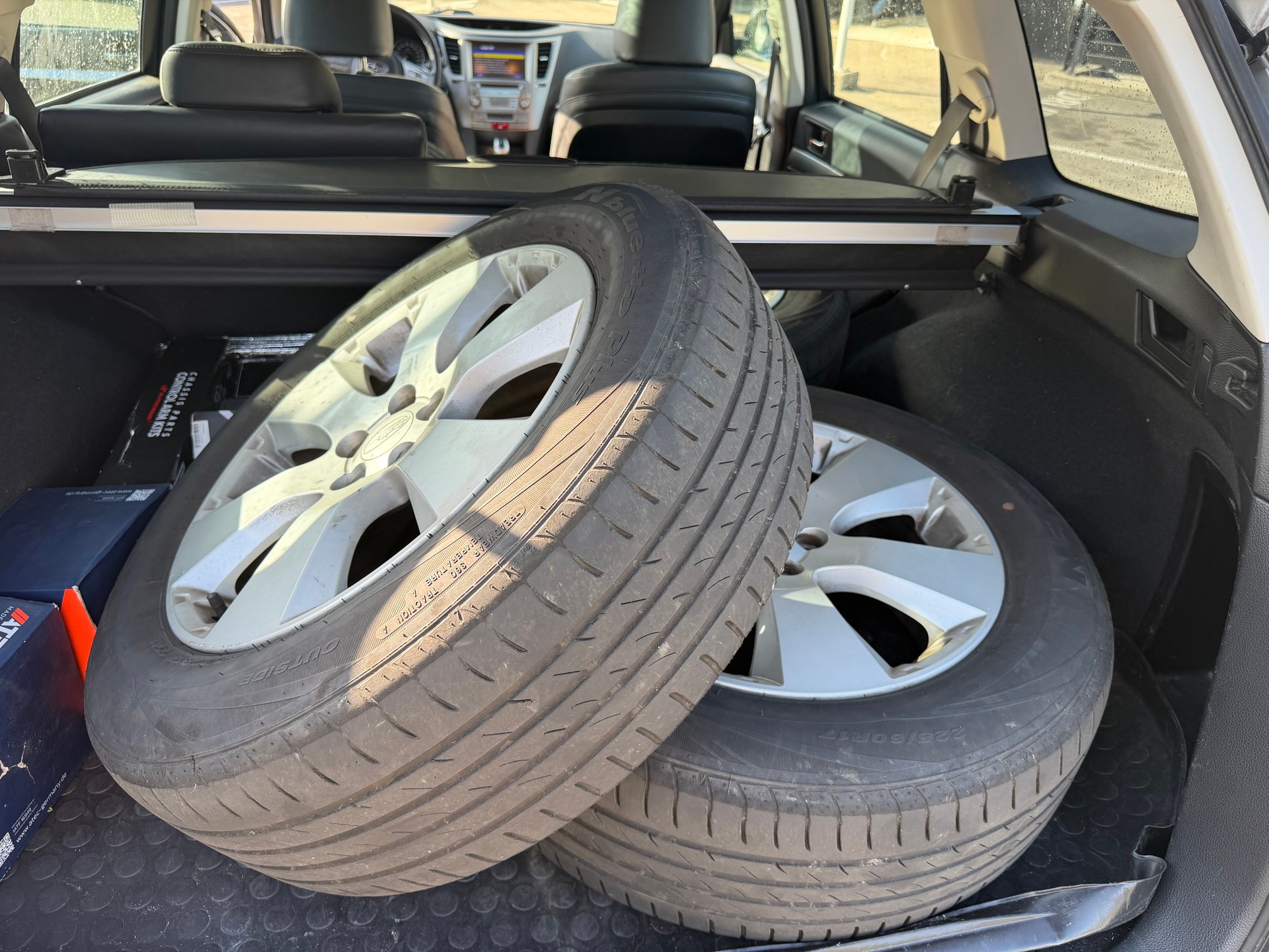 SUBARU Outback 2.5i Limited AWD Lineartronic-image-15