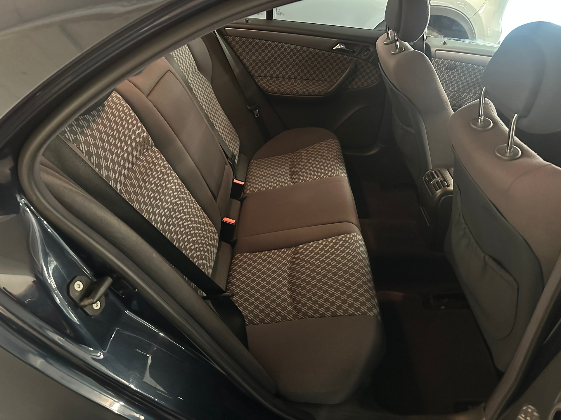 MERCEDES-BENZ C 320 Avantgarde Automatic-image-8