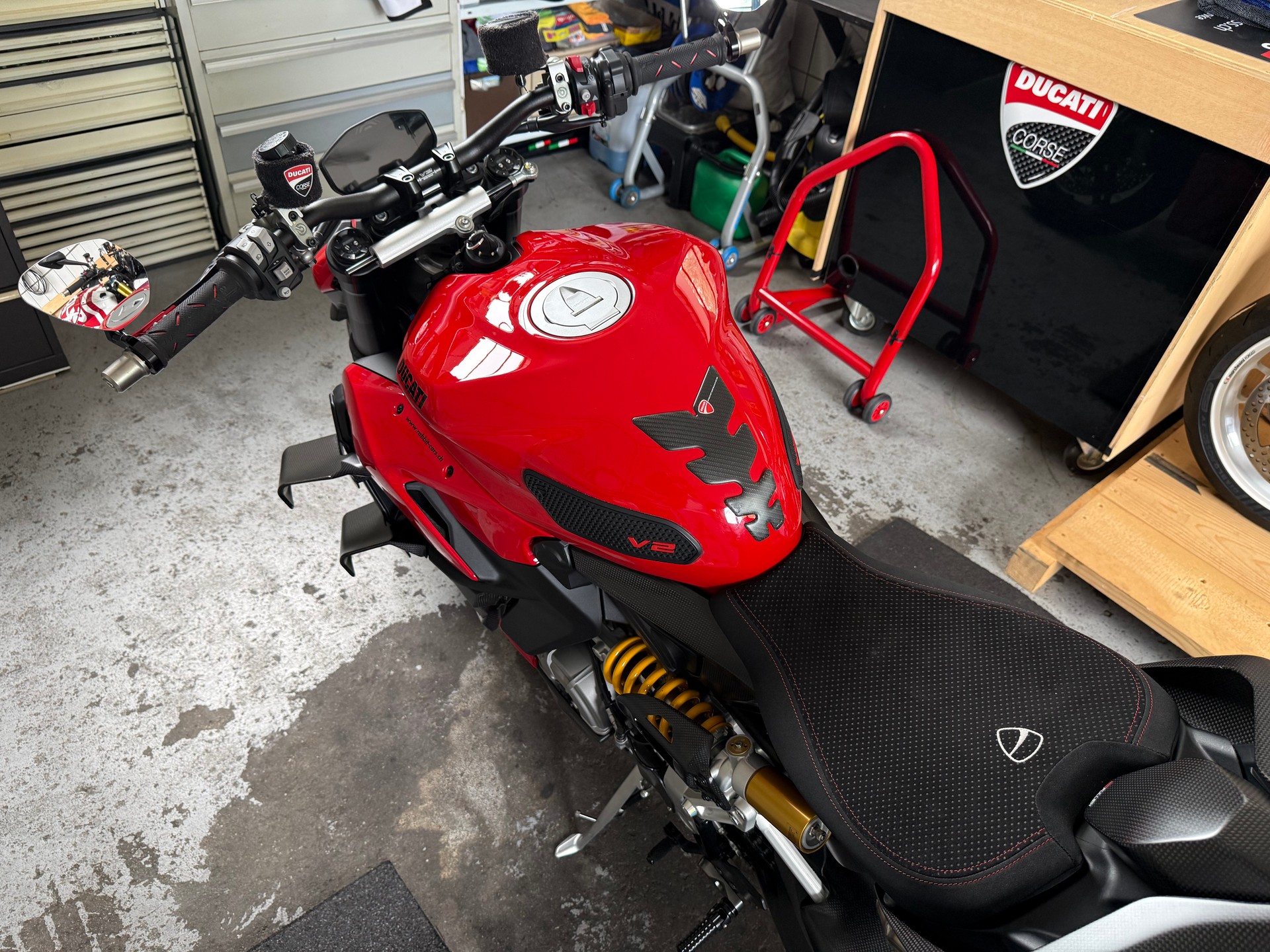 DUCATI Streetfighter V2-image-10