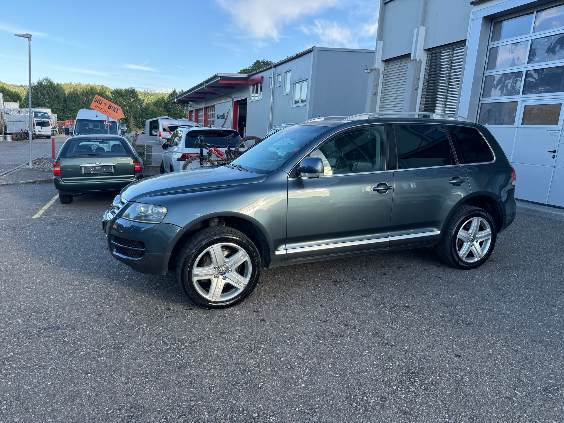 VW Touareg 3.0 TDI-showroom-element-3