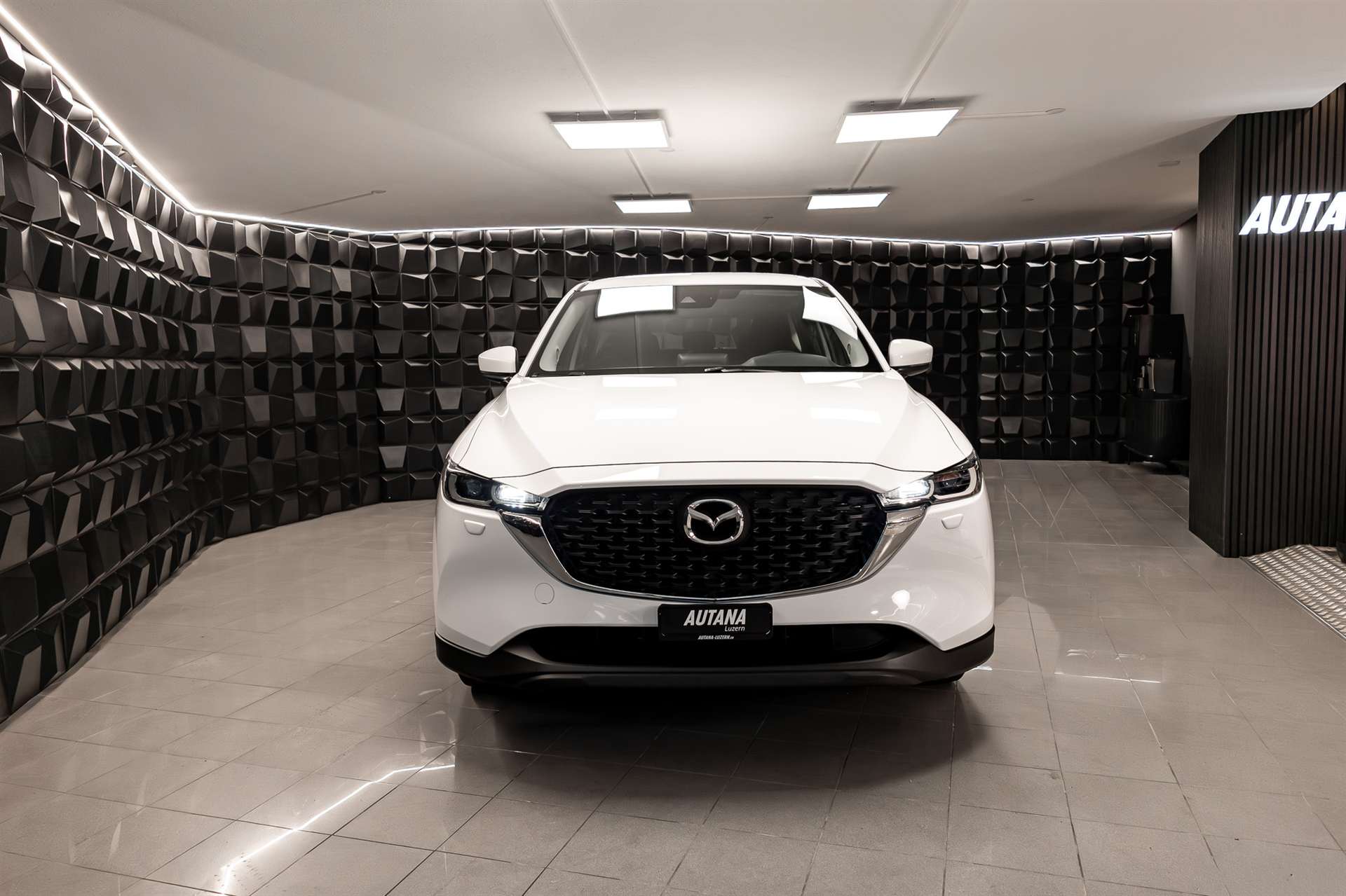 MAZDA Mazda CX-5-showroom-element-3