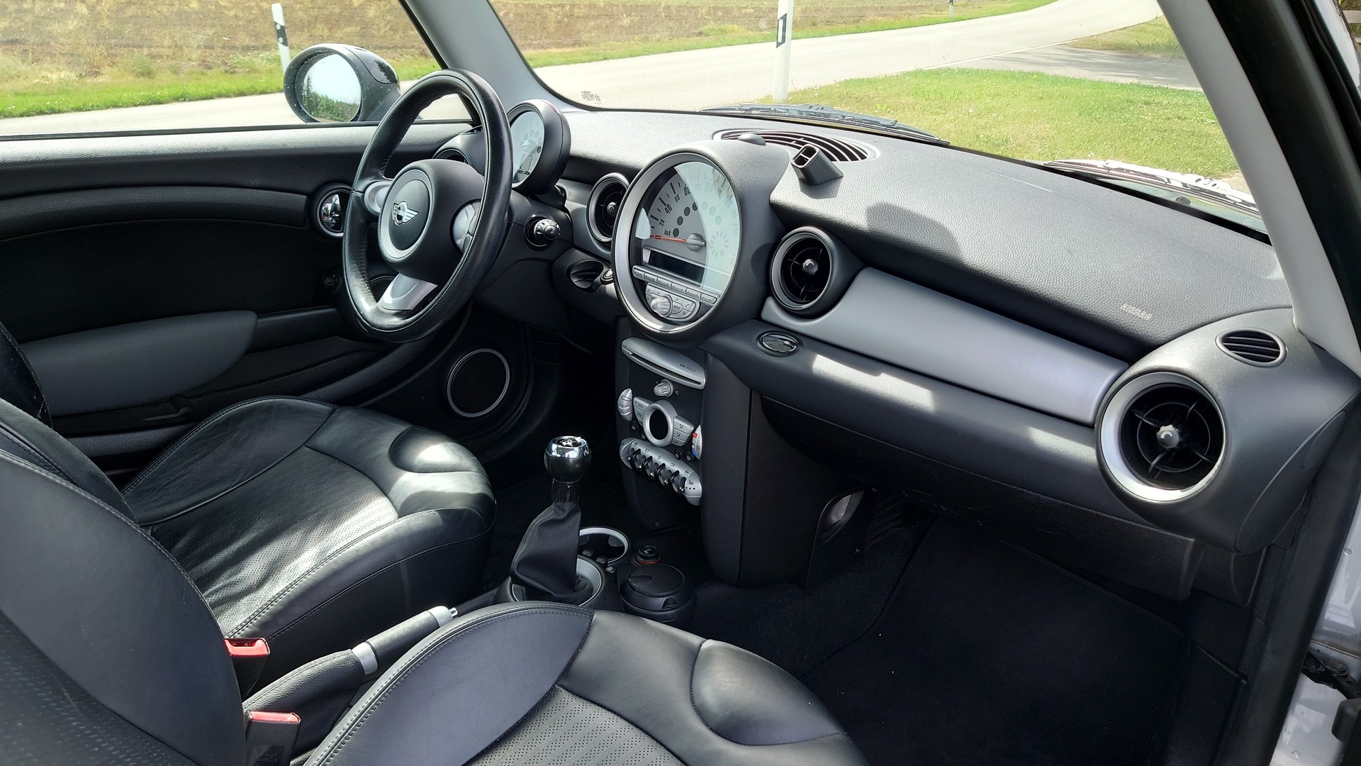 MINI Cooper-image-9