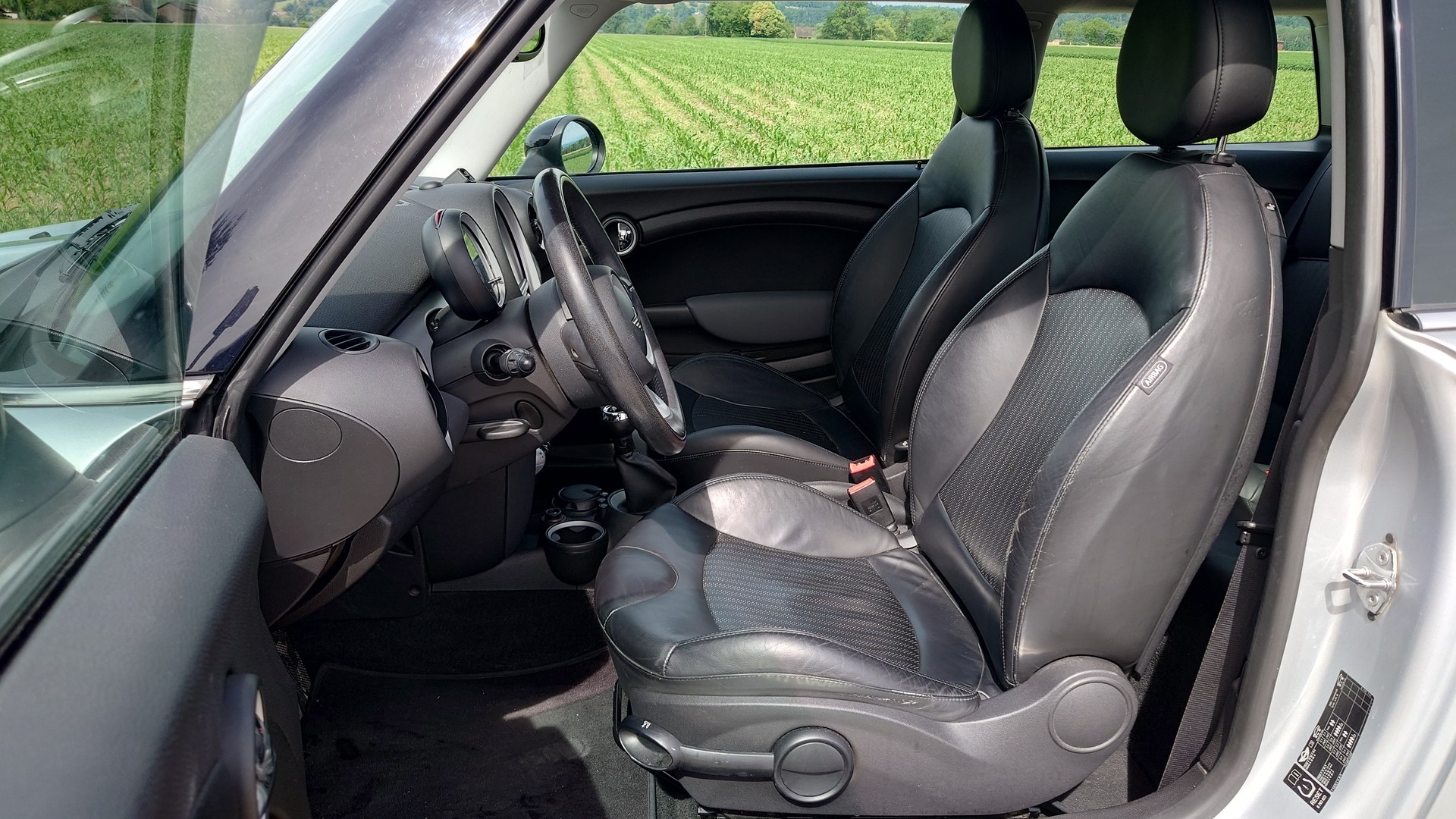 MINI Cooper-image-12