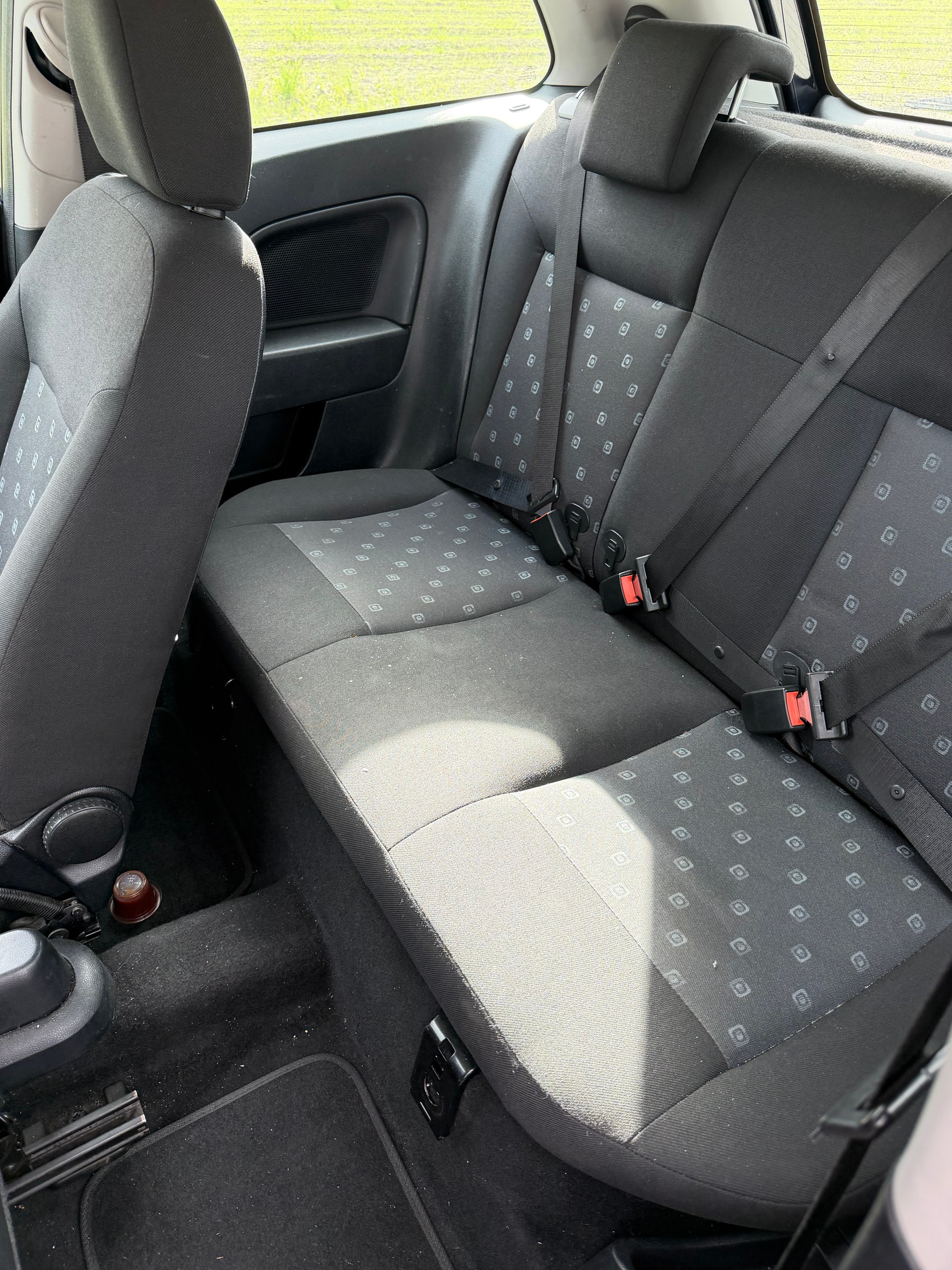 FORD 1.3 essence-image-7