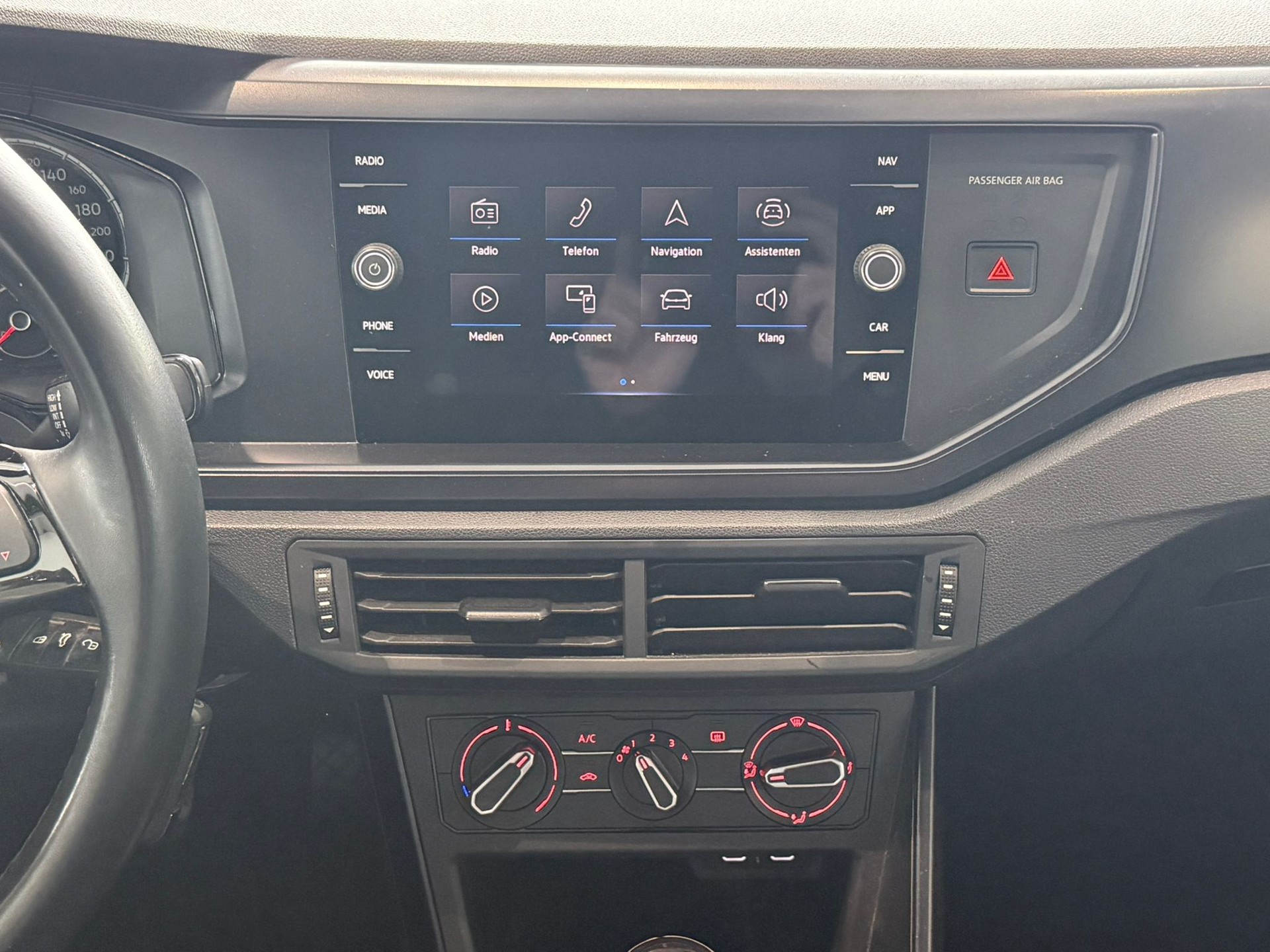 VW Polo 1.0 BMT Value-image-11