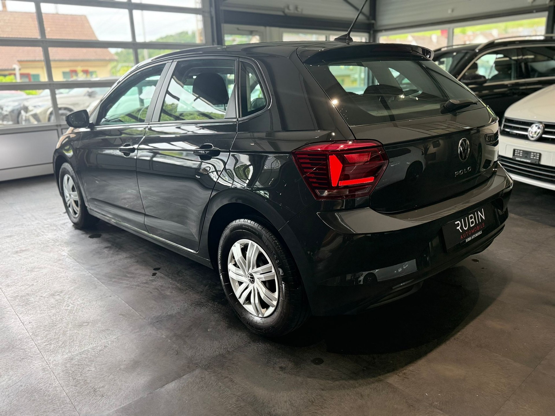 VW Polo 1.0 BMT Value-showroom-element-1