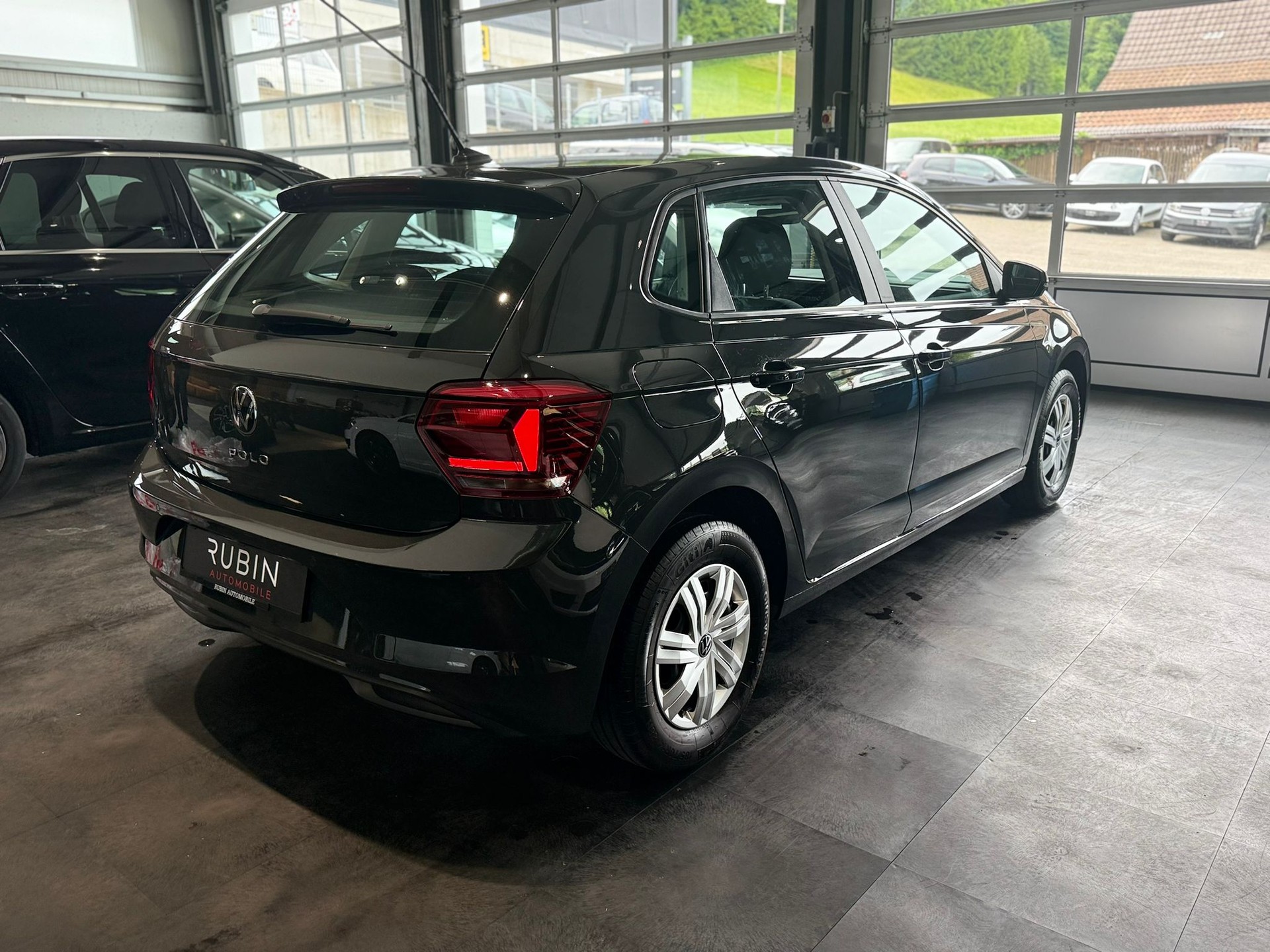 VW Polo 1.0 BMT Value-showroom-element-3