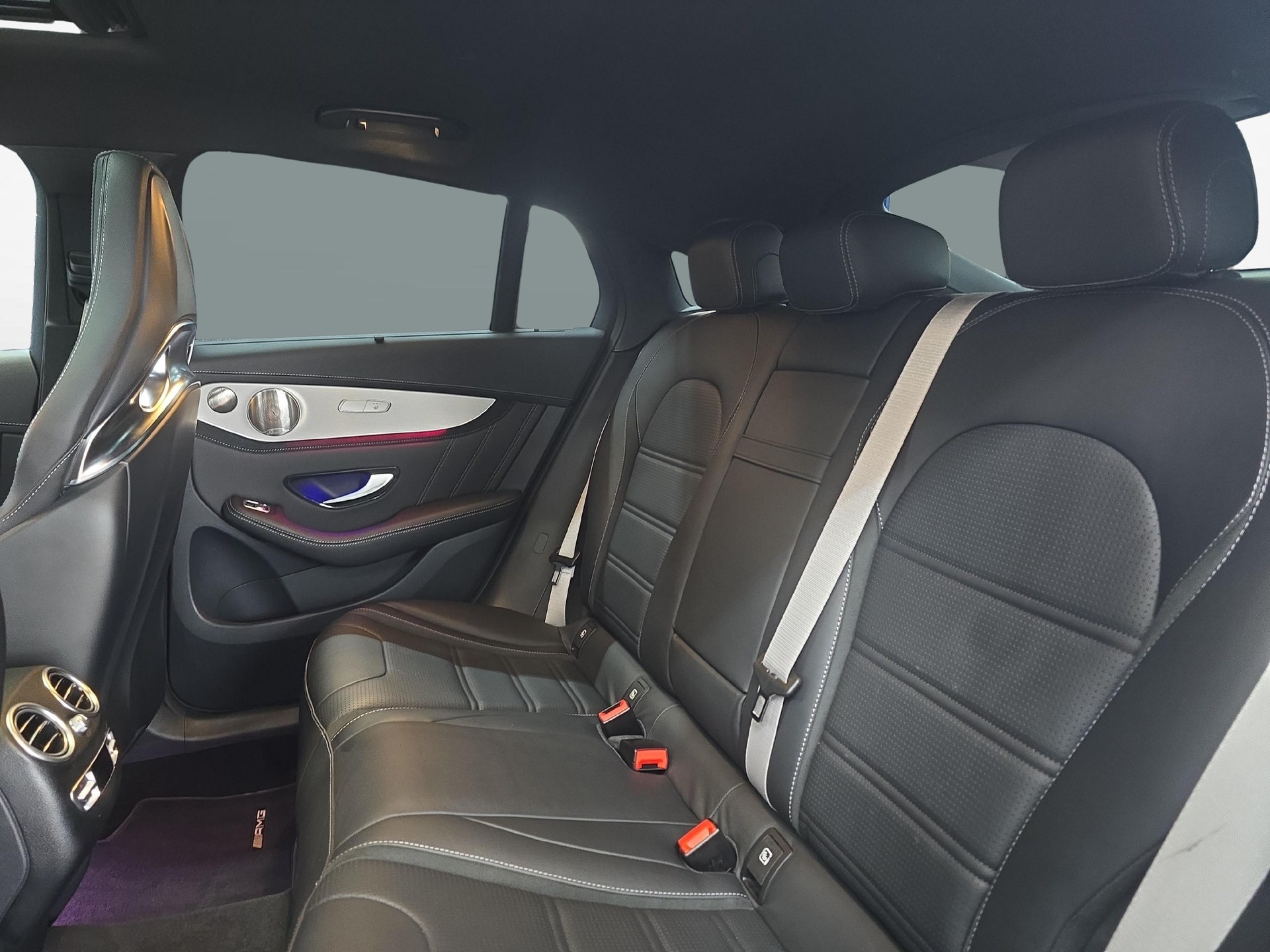 MERCEDES-BENZ GLC 63 S AMG 4MATIC+ Coupé-image-9
