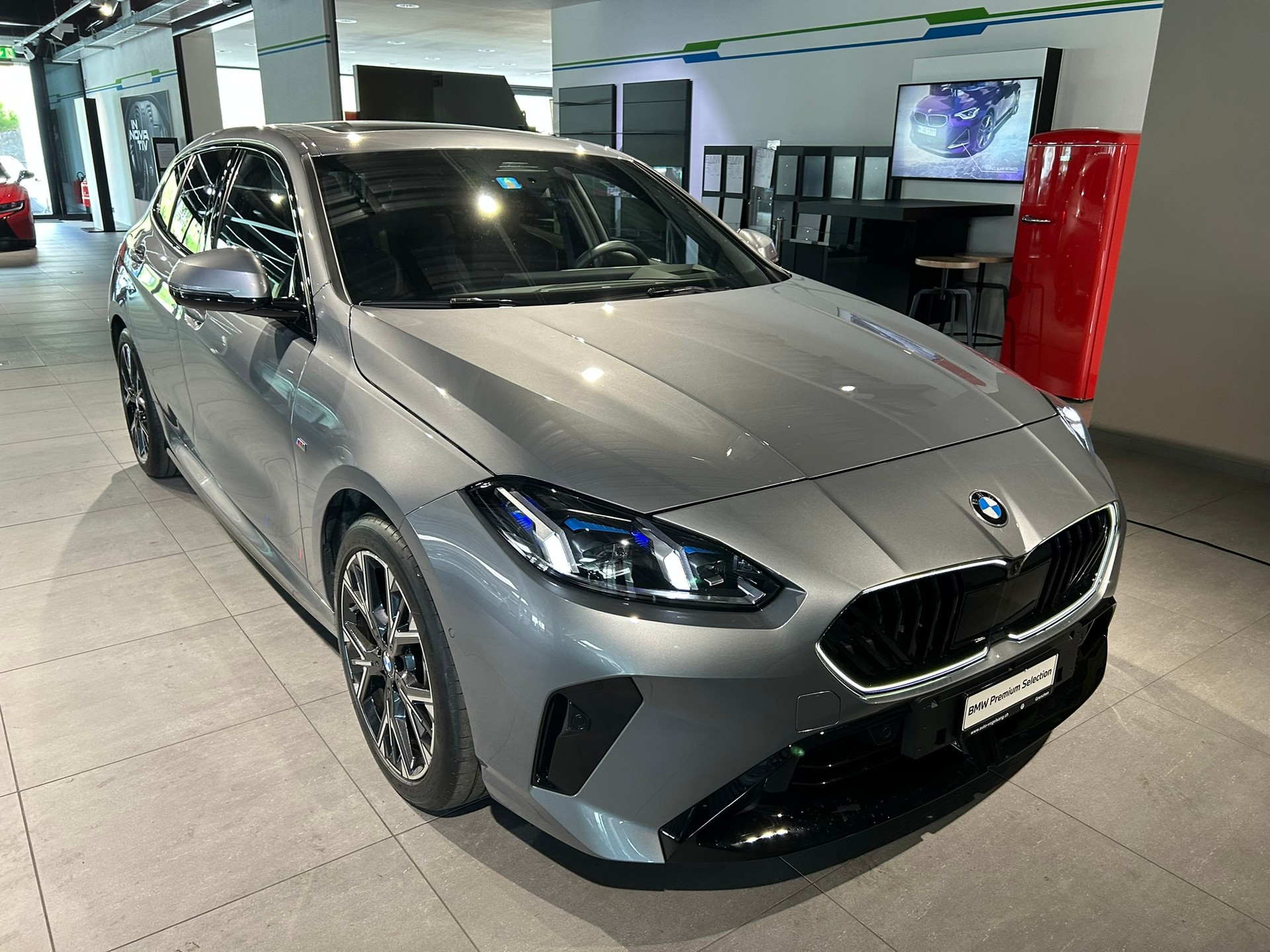 BMW 123 xDrive M Sport Steptronic-showroom-element-2