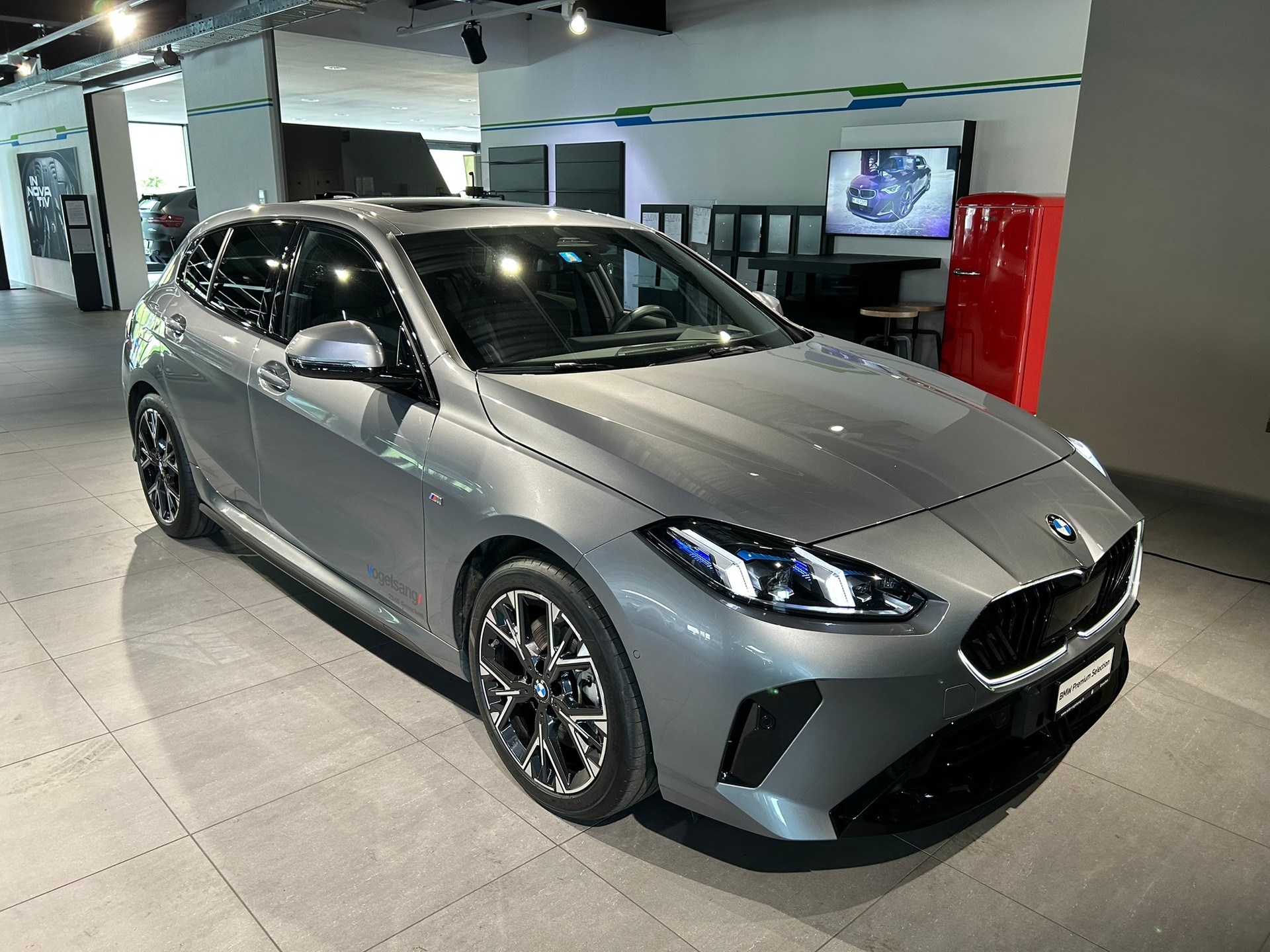 BMW 123 xDrive M Sport Steptronic-showroom-element-1