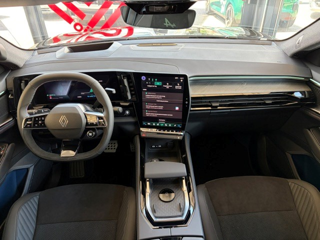 RENAULT Rafale 1.2 E-Tech Plug-in Hybrid 300 4x4 Atelier Alpine-image-7