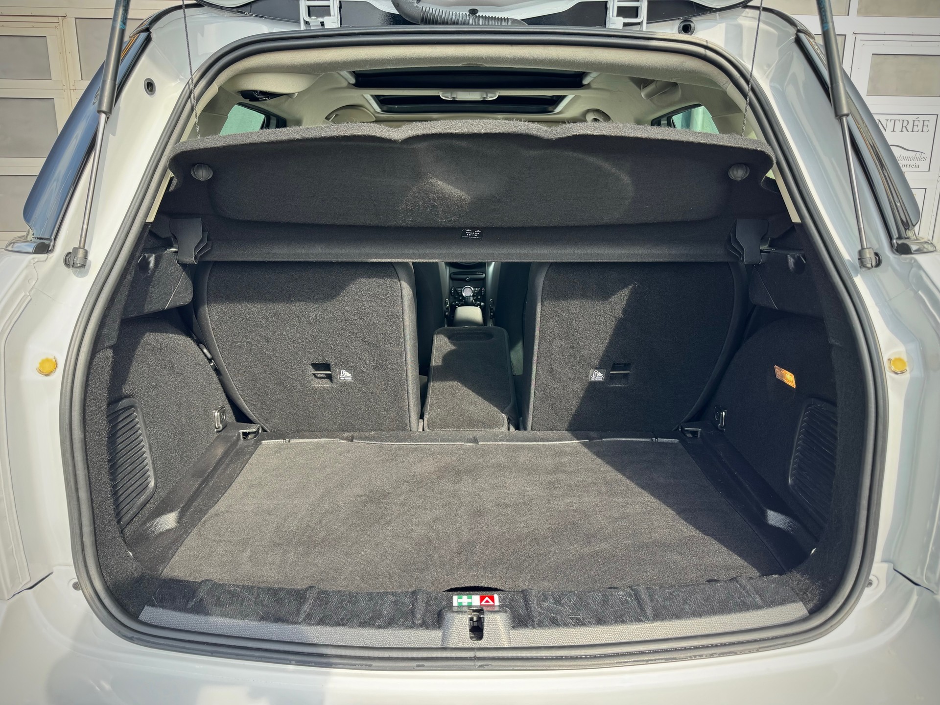 MINI Countryman Cooper S ALL4 Steptronic Snowhill - Véhicule Suisse (CH)-image-15