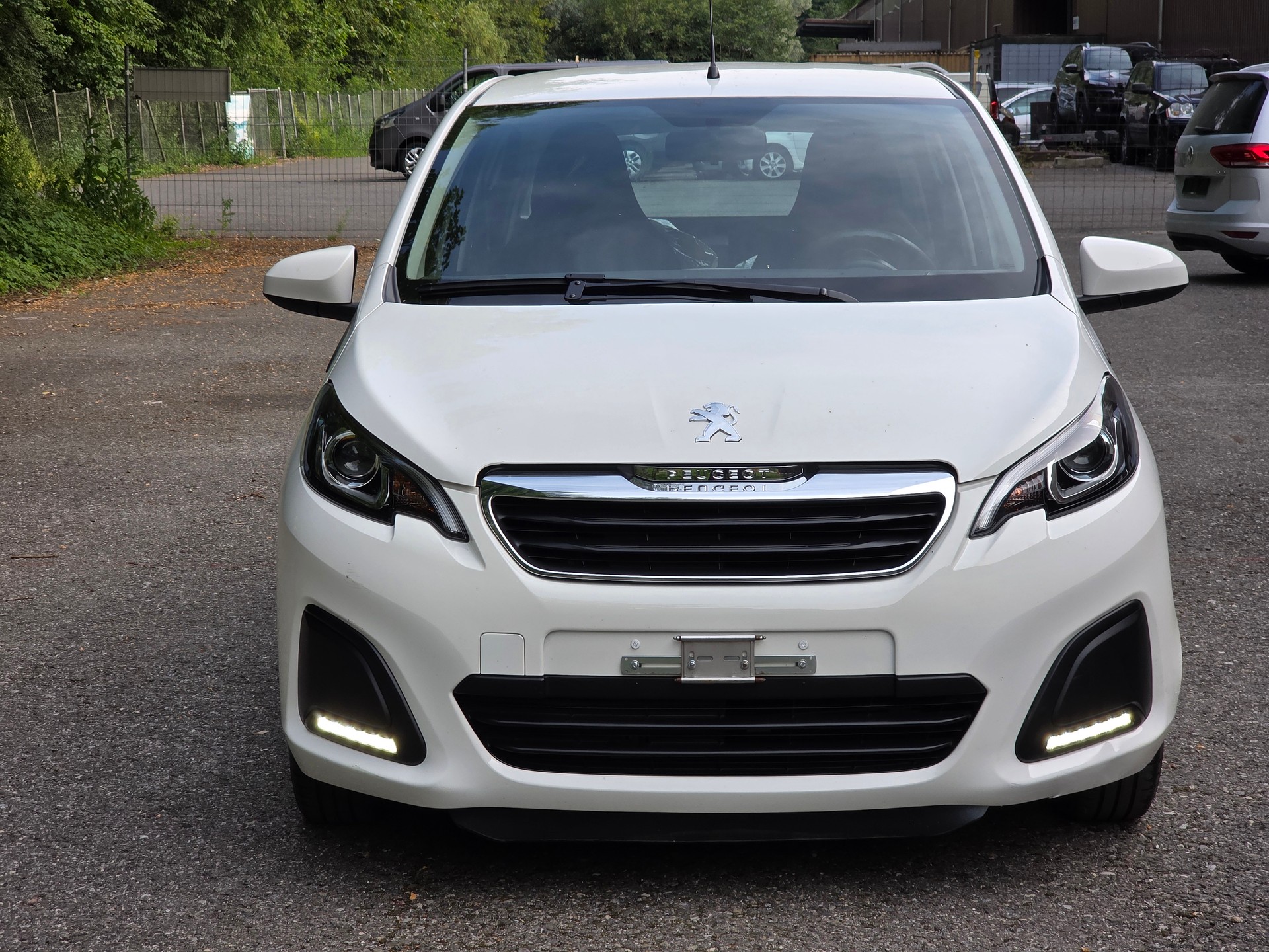 PEUGEOT 108 1.0 VTi Active-image-2