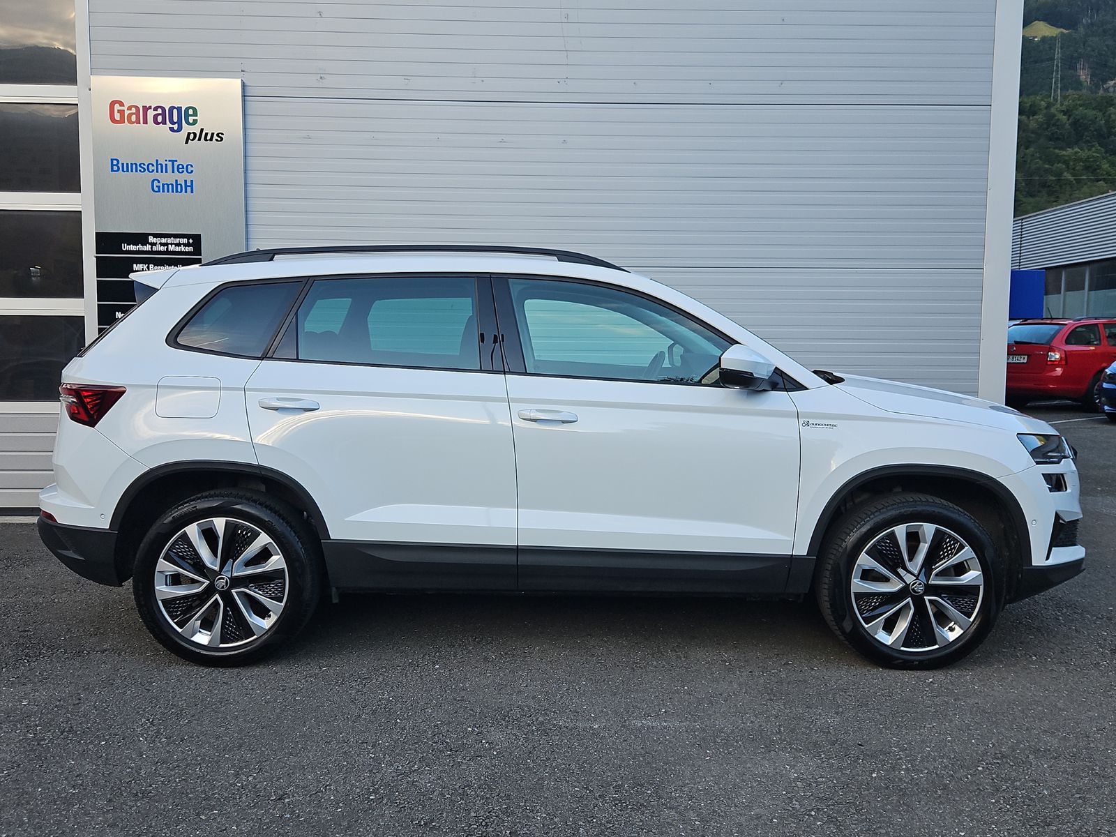 SKODA Karoq 2.0 TDI Style 4x4 DSG-image-5