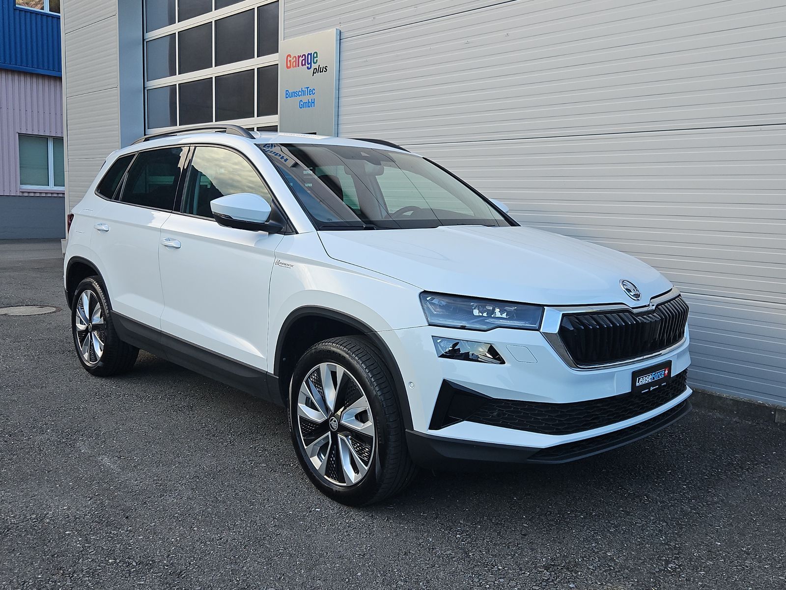 SKODA Karoq 2.0 TDI Style 4x4 DSG-image-6