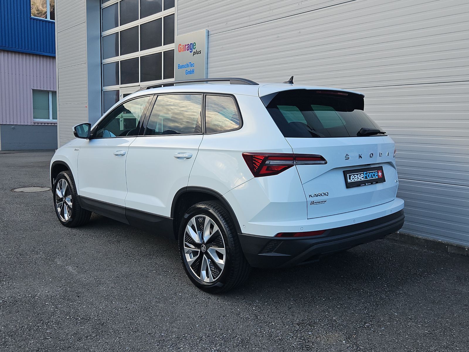 SKODA Karoq 2.0 TDI Style 4x4 DSG-showroom-element-2