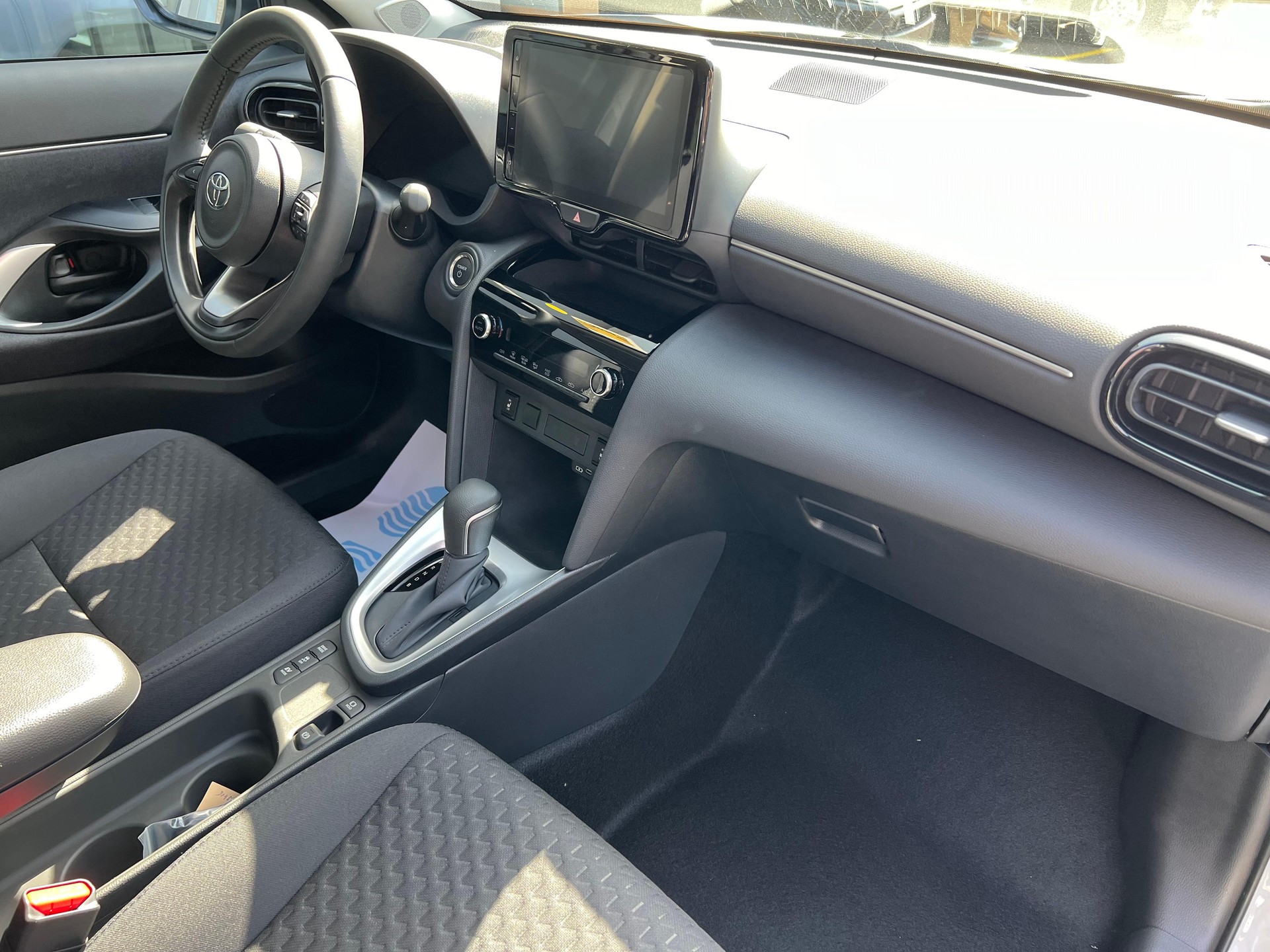 TOYOTA Yaris Cross 1.5 VVT-i HSD Comfort-image-13