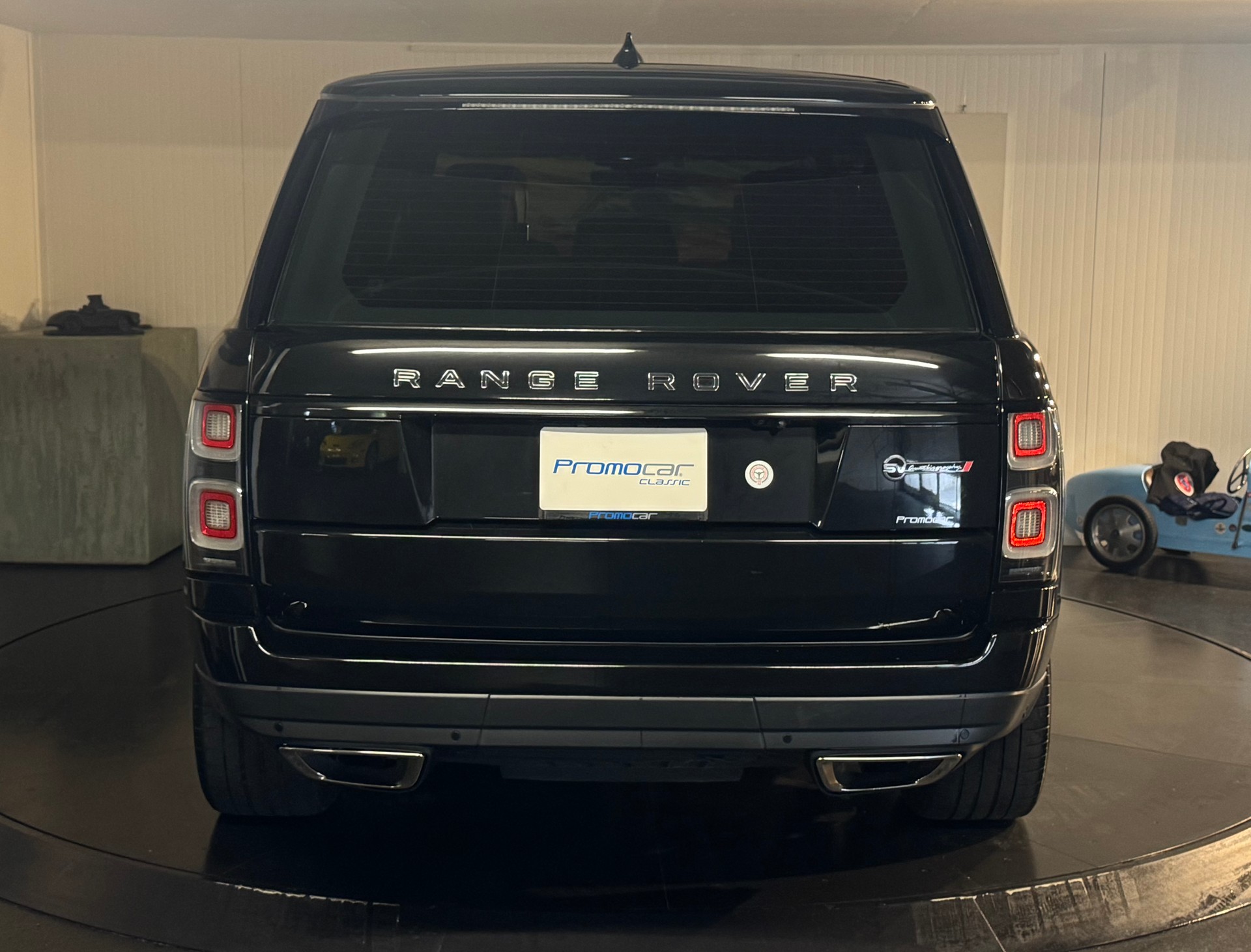 LAND ROVER Range Rover 5.0 V8 S/C SV AB Dynamic Automatic-showroom-element-3