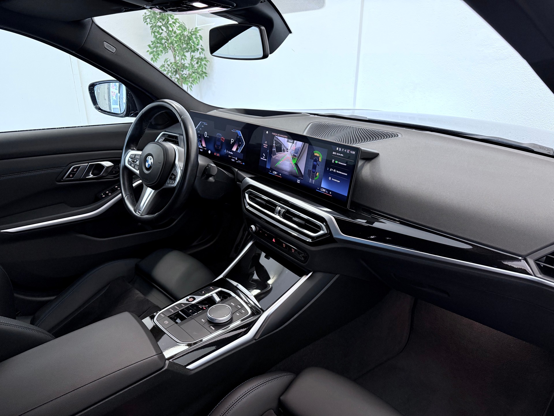 BMW 320d xDrive 48V Steptronic M Sport-image-25