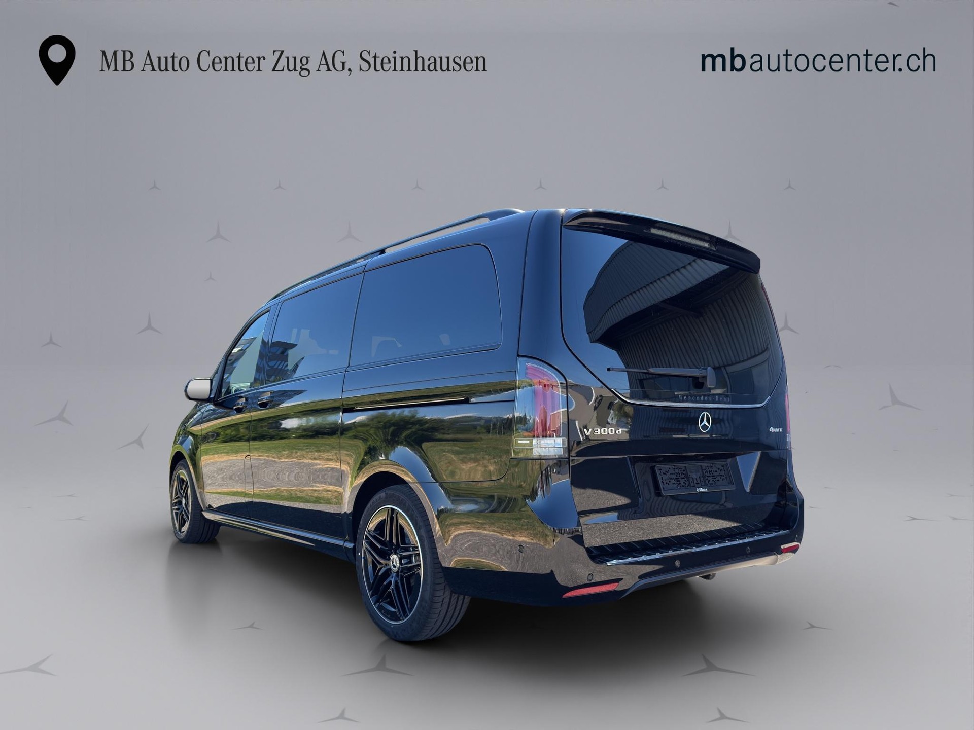 MERCEDES-BENZ V 300 d Swiss Ed. lang 4matic Van-image-4