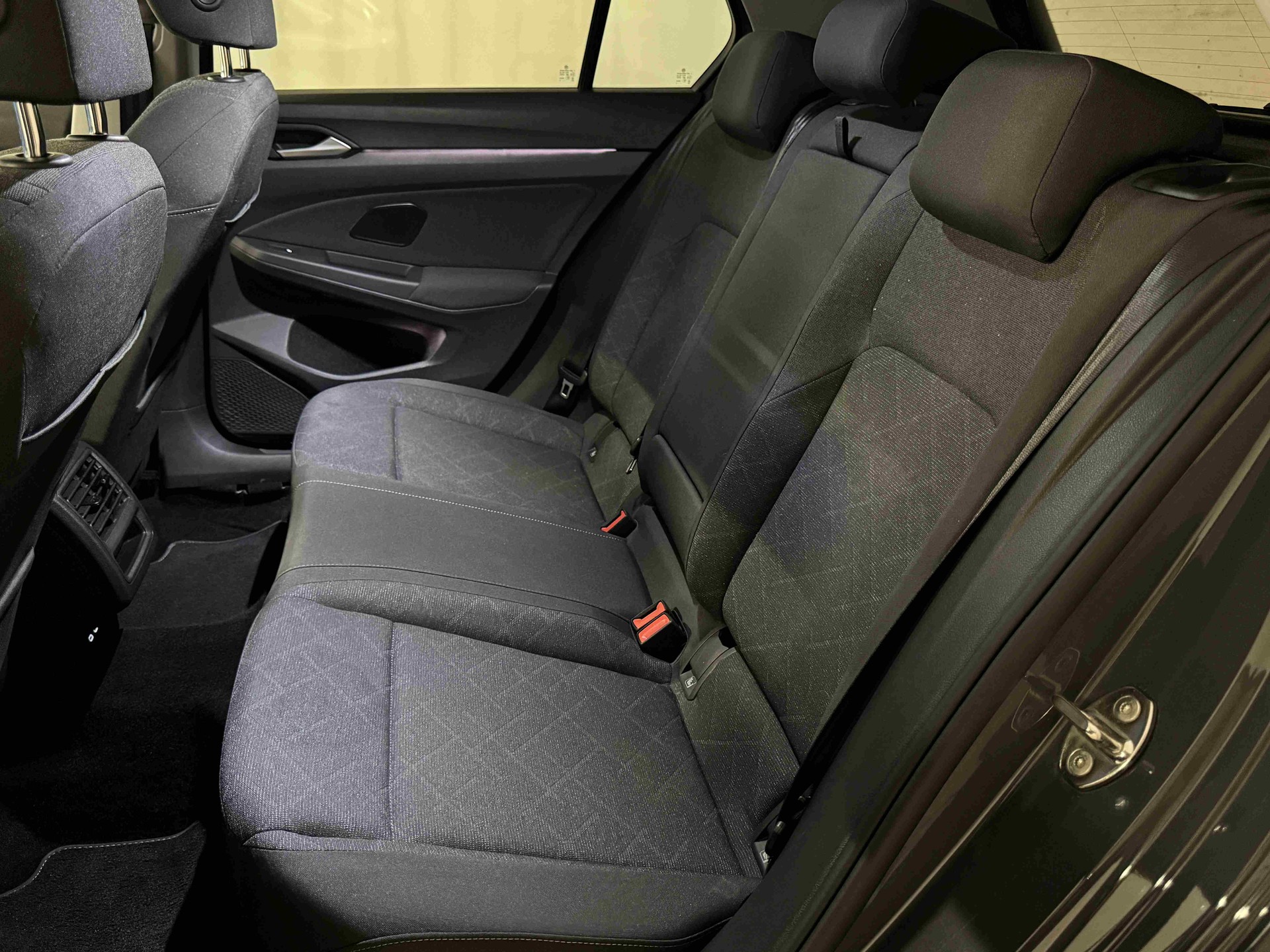 VW Golf 1.5 e TSI ACT Selection DSG-image-13