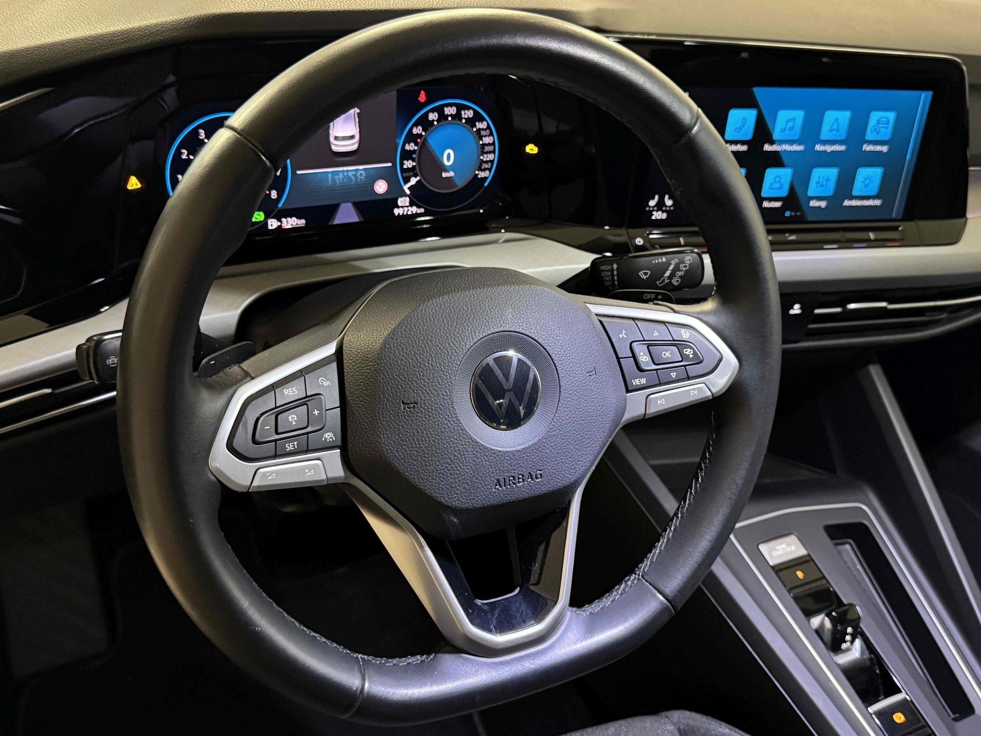 VW Golf 1.5 e TSI ACT Selection DSG-image-9