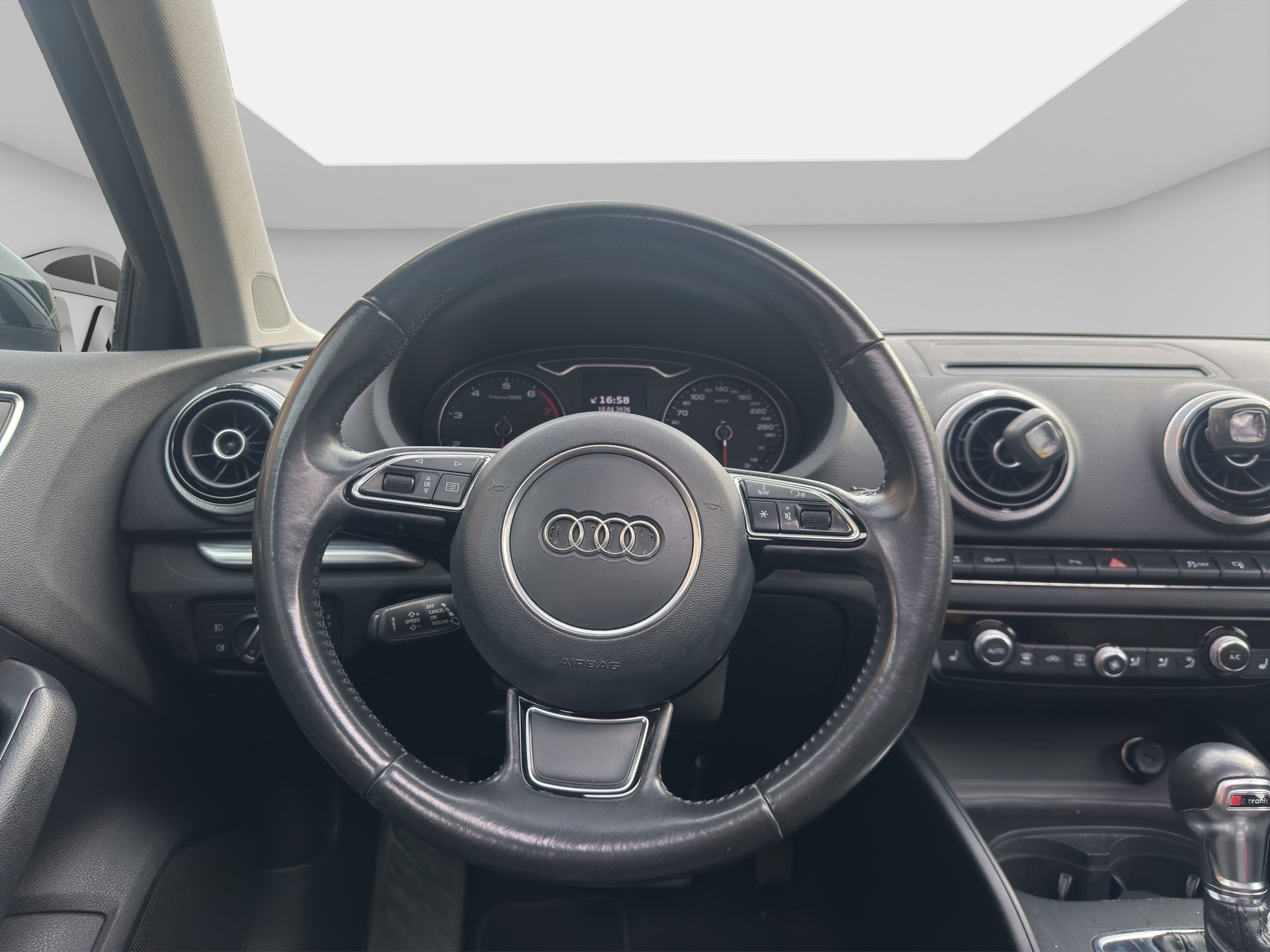 AUDI A3 Limousine 1.4 TFSI Ambition S-tronic-image-9