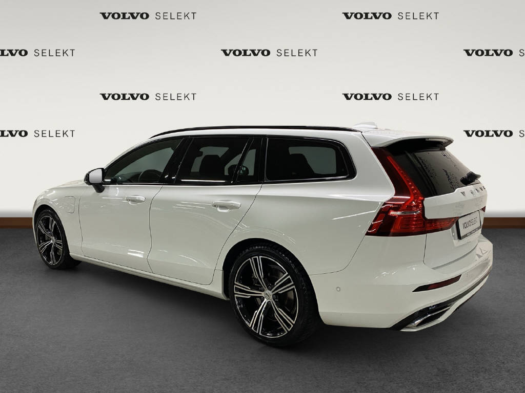 VOLVO V60 2.0 T6 TE R-Design eAWD-showroom-element-2