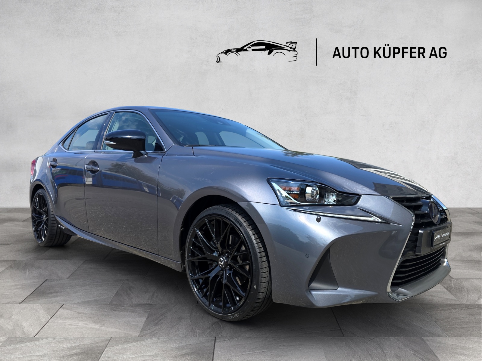 LEXUS IS 300h F-Sport Automatic-showroom-element-1