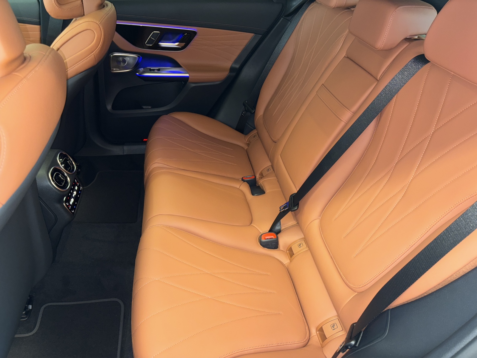 MERCEDES-BENZ GLC 300 4M Coupé-image-10