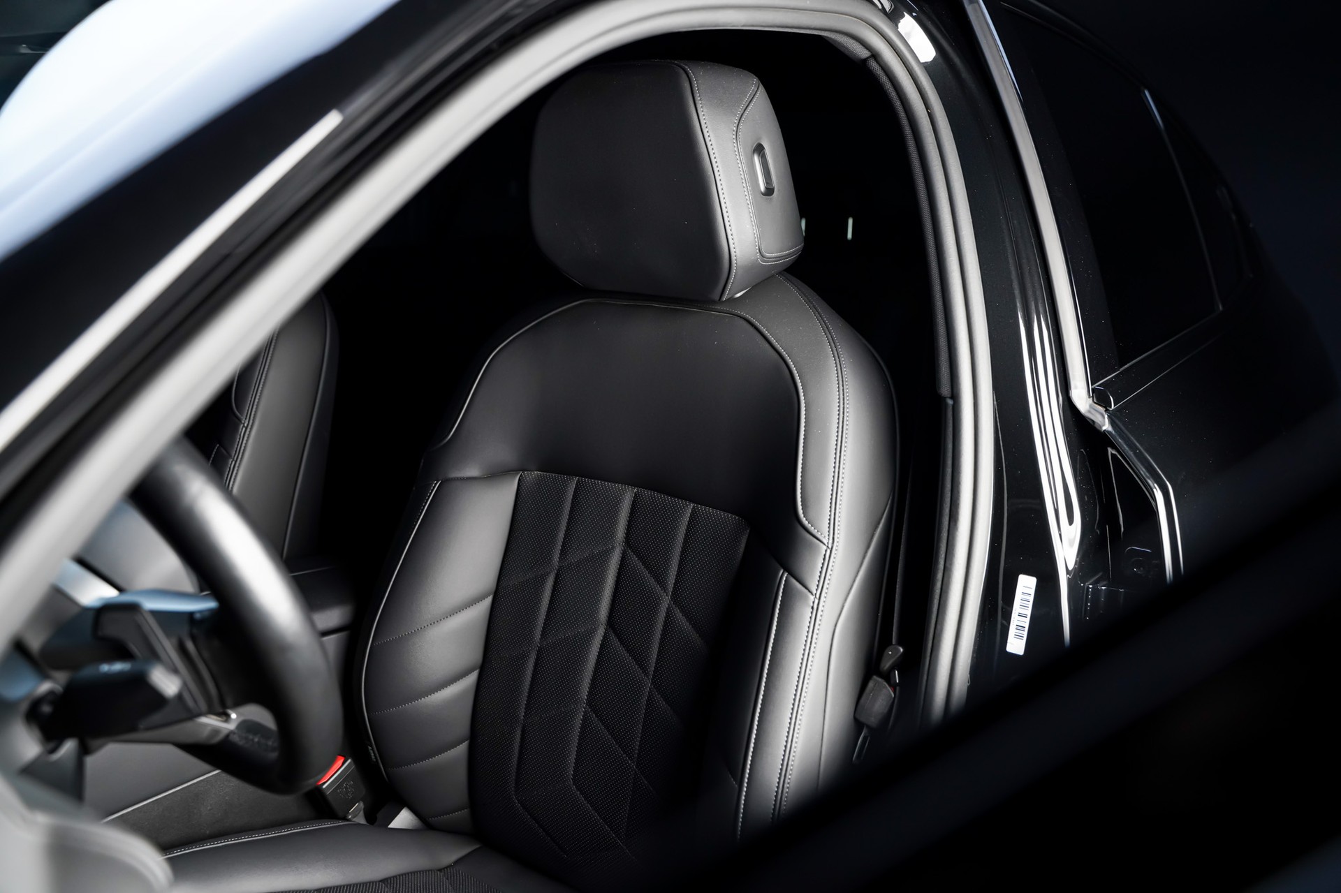 BMW 520i 48V M Sport Steptronic-image-10