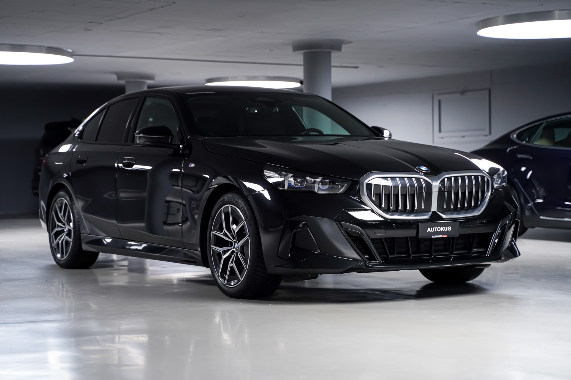 BMW 520i 48V M Sport Steptronic-showroom-element-2