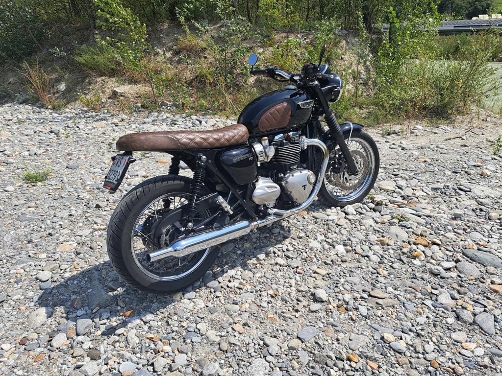 TRIUMPH Bonneville T120 ABS-image-11