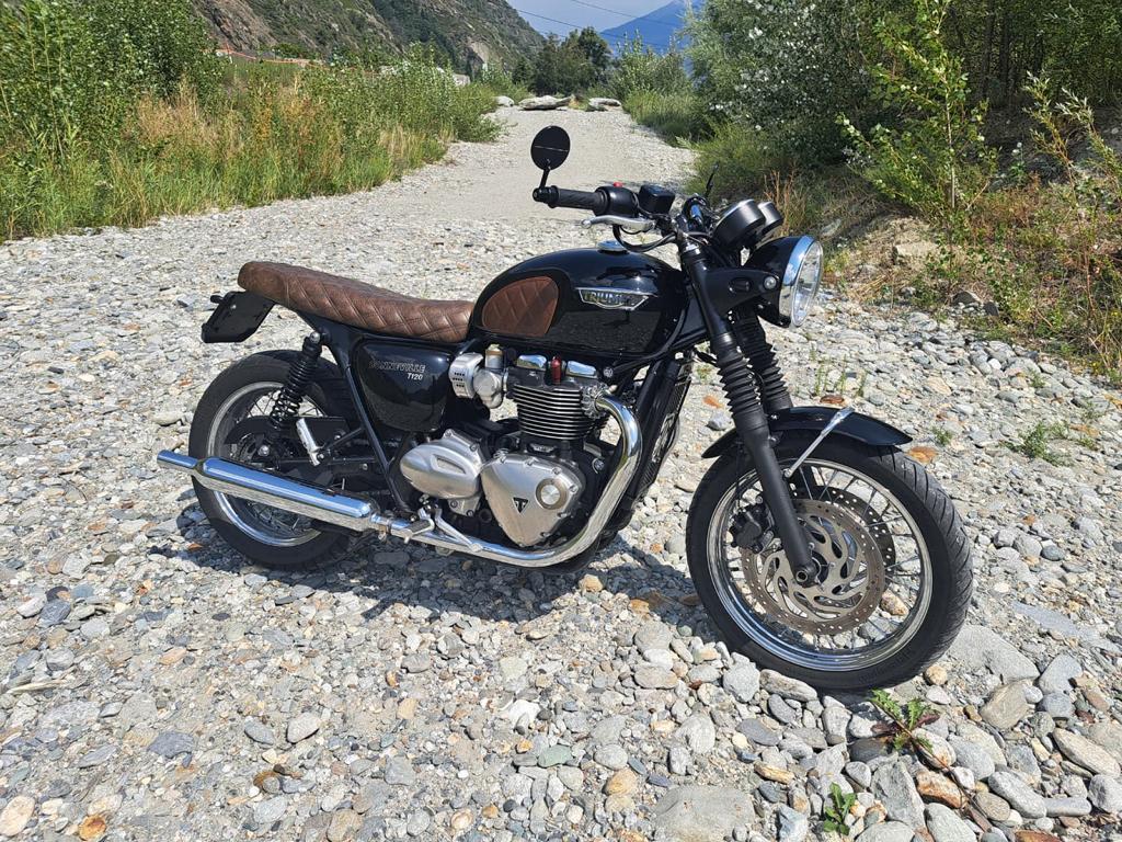 TRIUMPH Bonneville T120 ABS-image-0