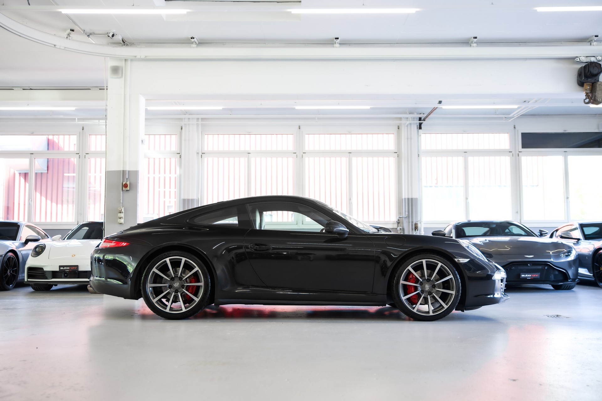 PORSCHE 911 Carrera 4S PDK-showroom-element-3